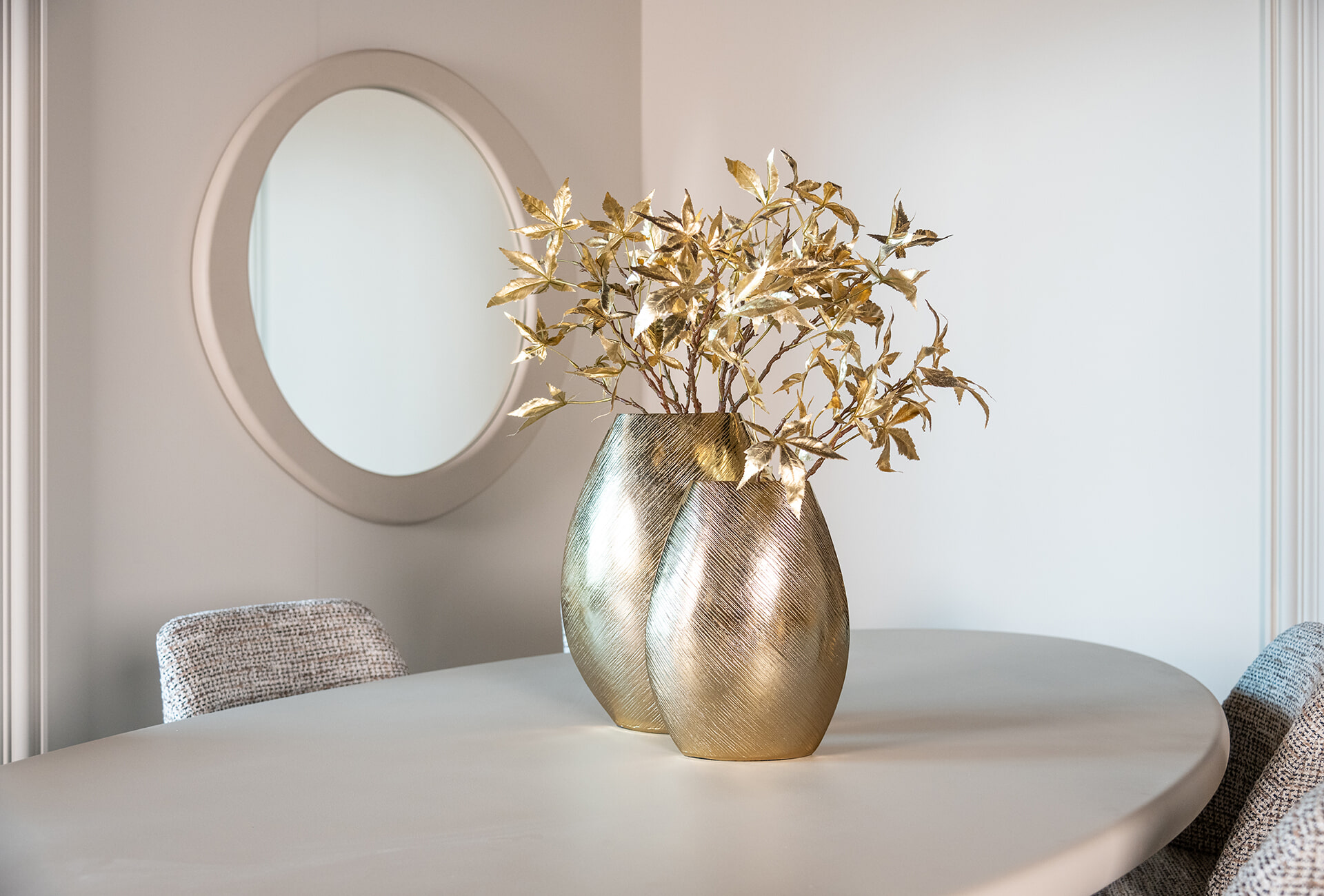 Richmond Organische Spiegel 'Clayton' 120 x 107cm, kleur Beige