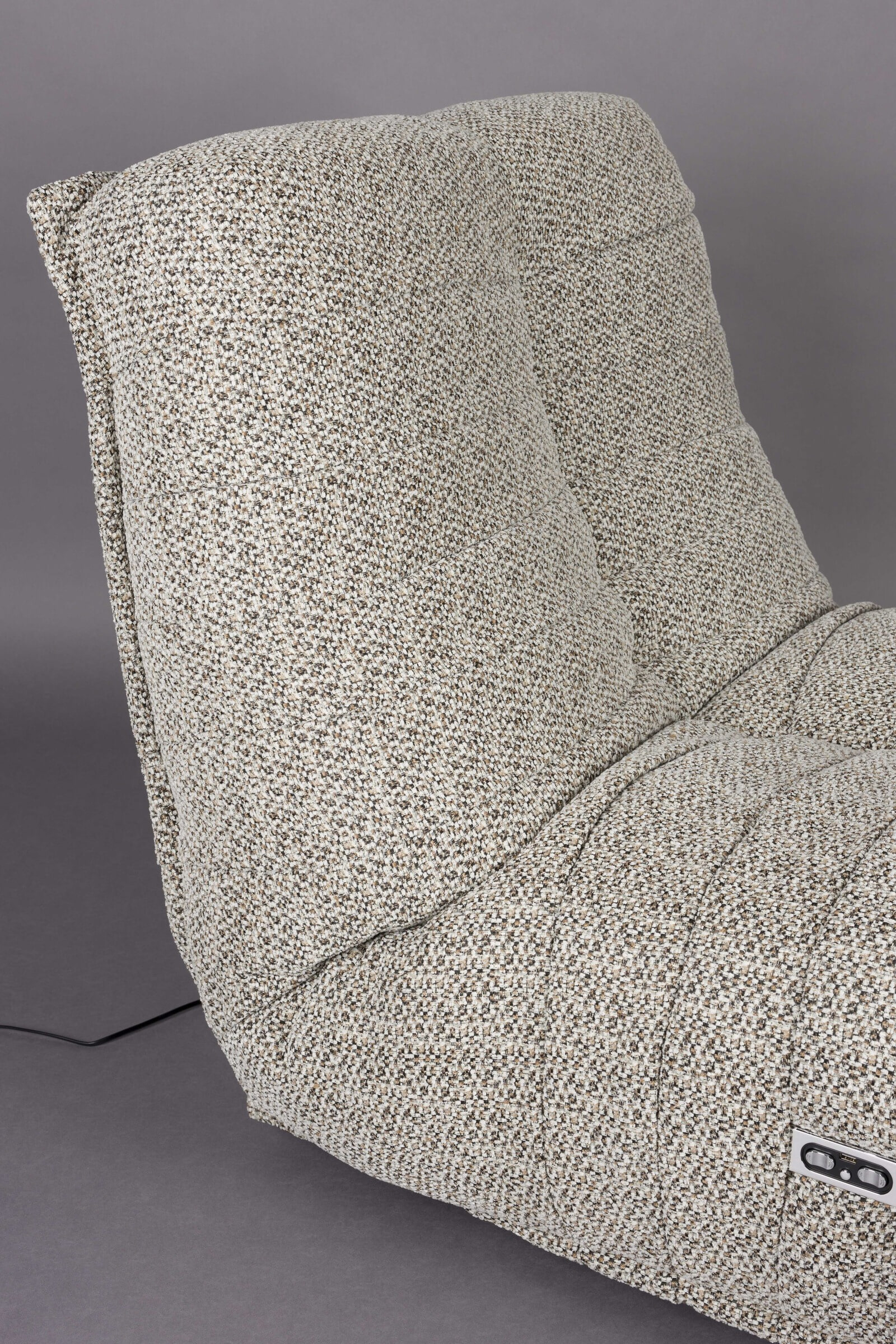 Dutchbone Verstelbare Fauteuil 'Hamilton' Chenille, kleur Cappuccino