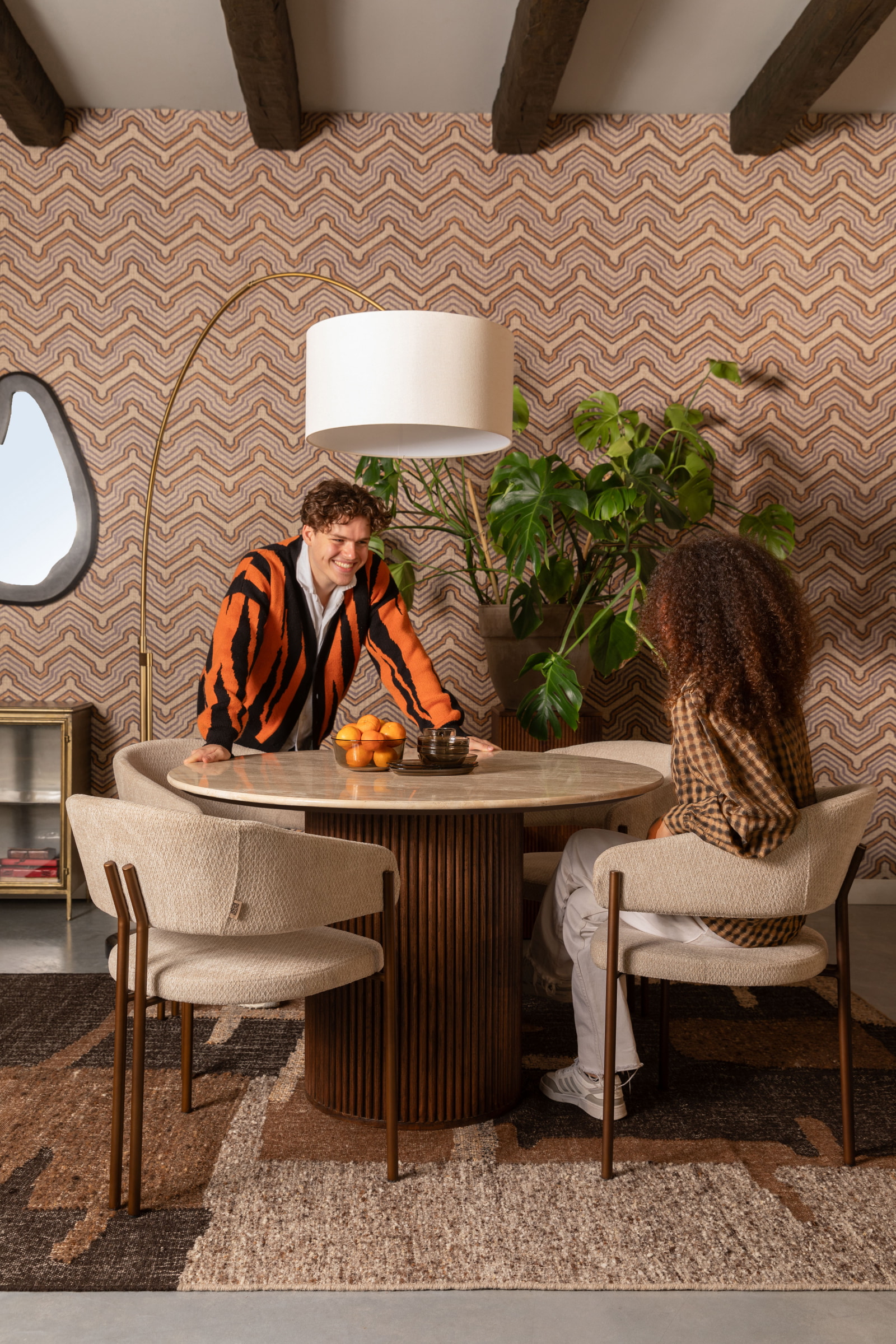 Dutchbone Ronde Eettafel 'Arda' Walnoot en travertin, 115cm