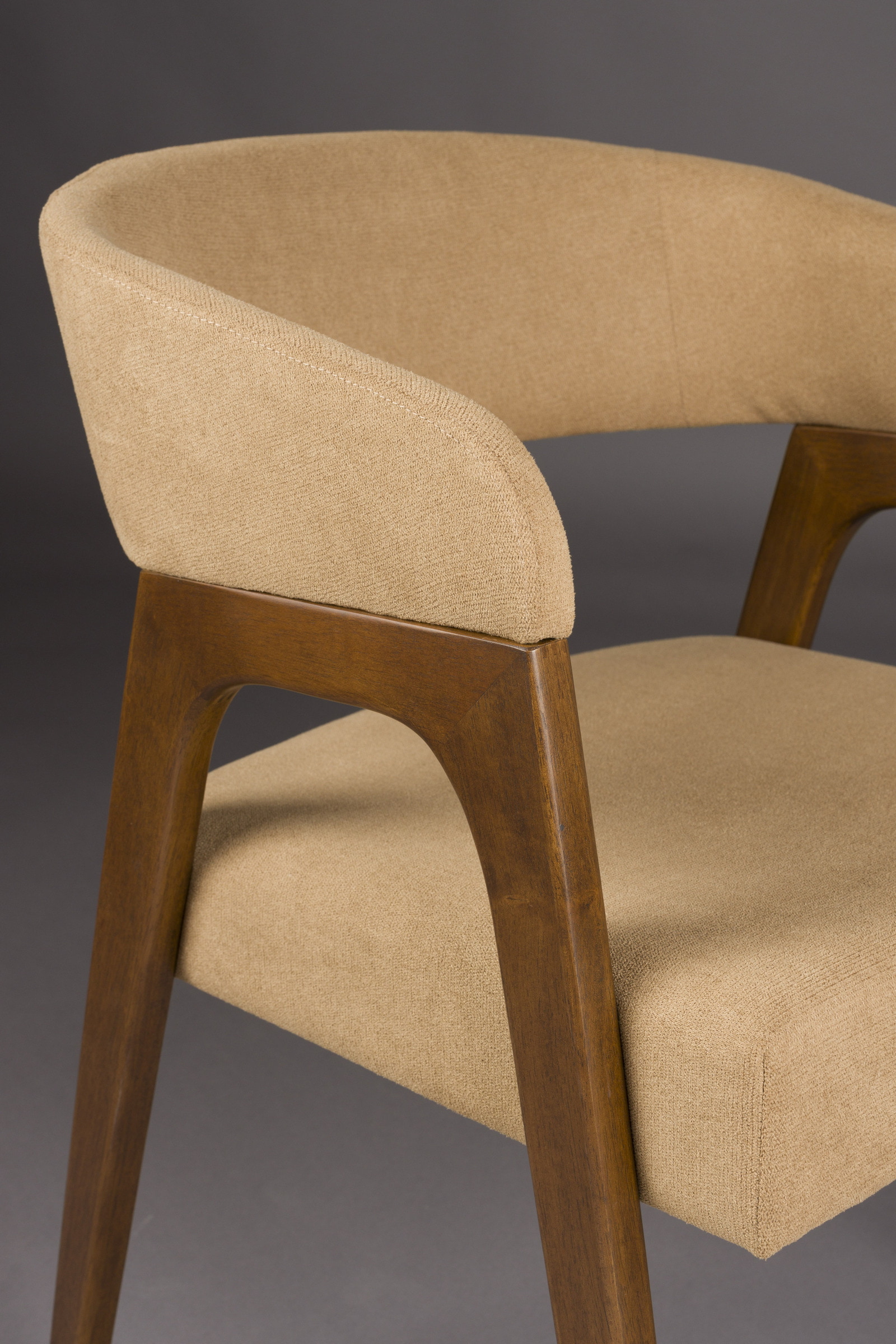 Dutchbone Eetkamerstoel 'Adamello' Essenfineer en stof, kleur Beige