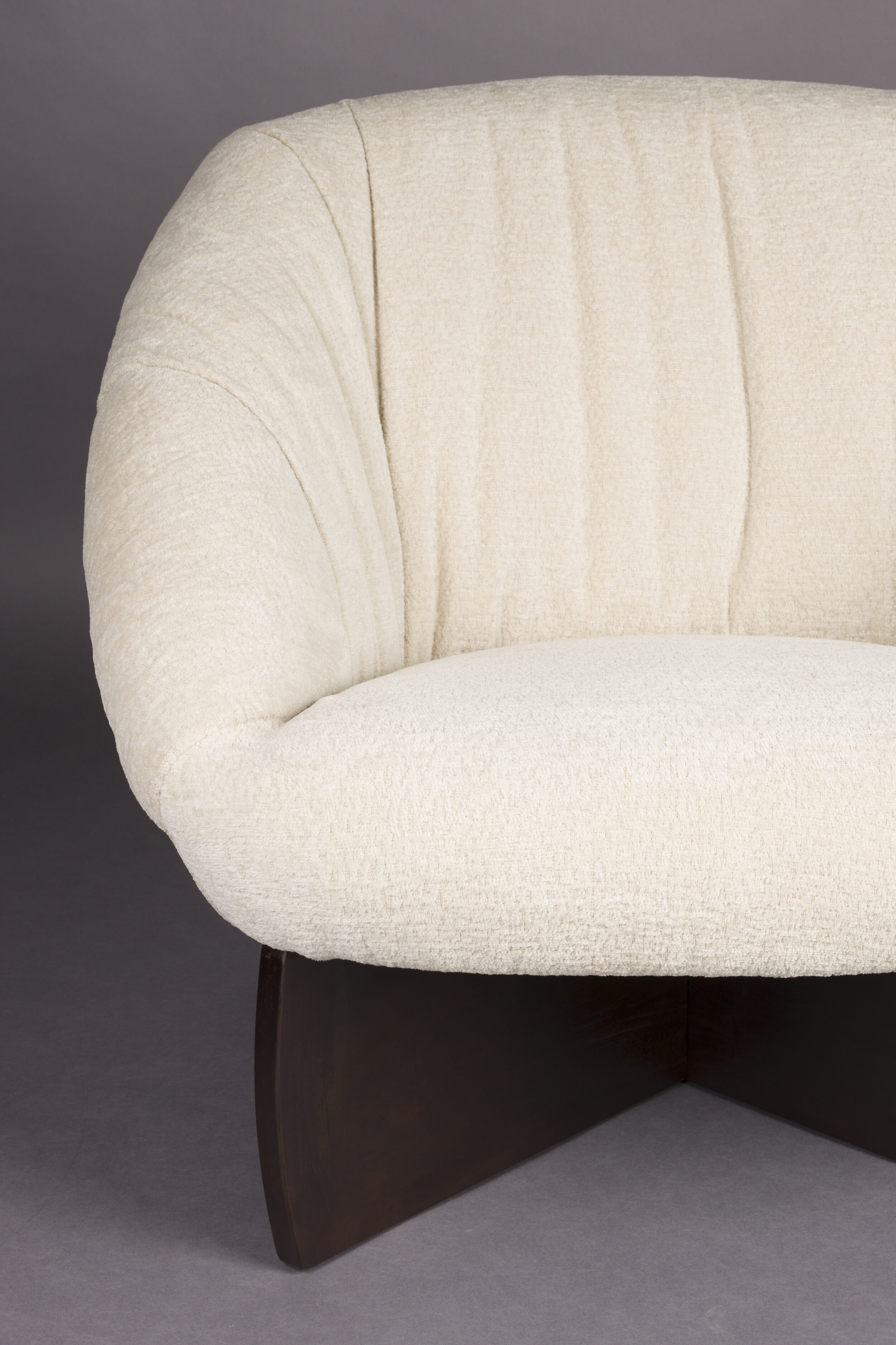 Dutchbone Fauteuil 'Emilius' Bouclé en rubberhout