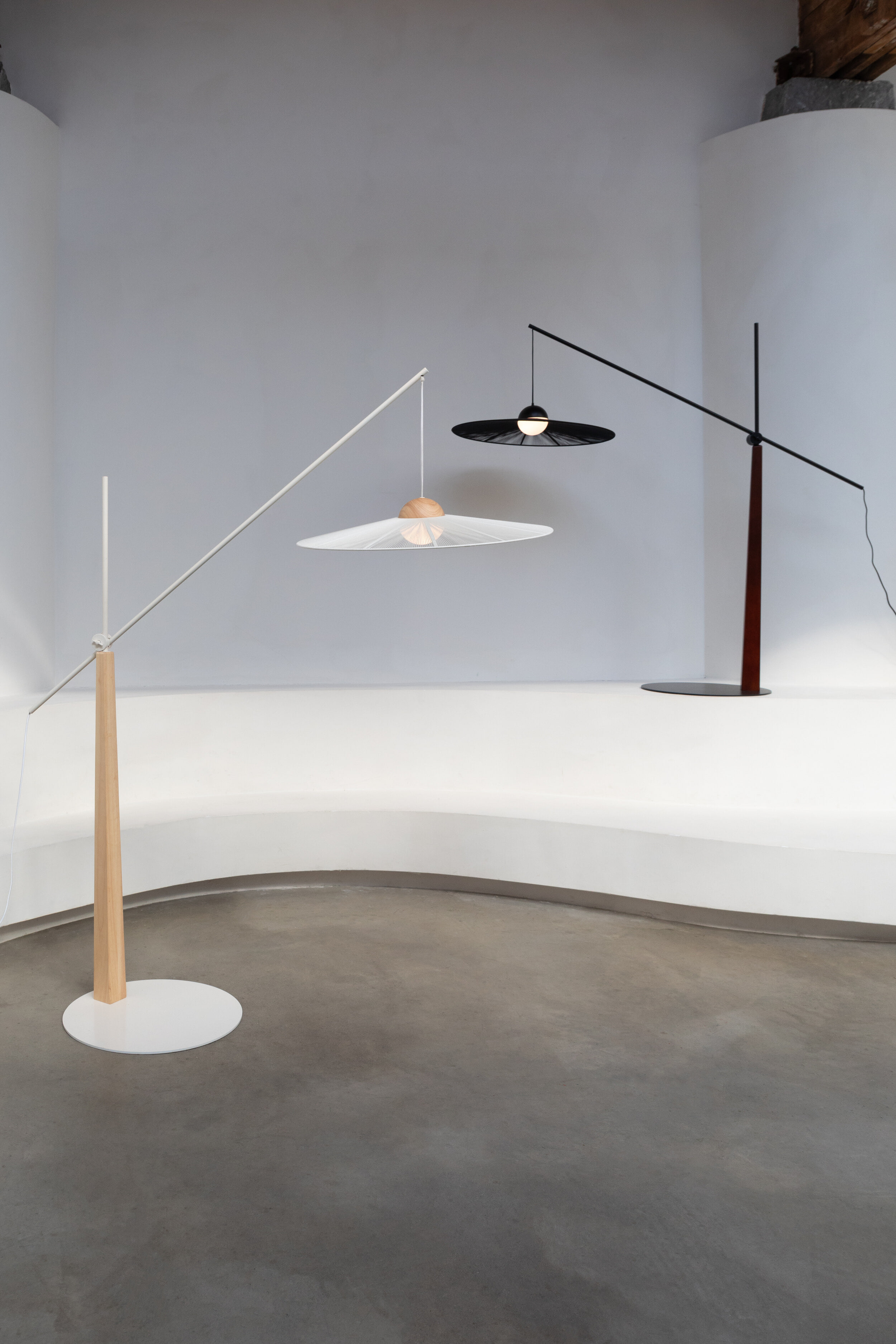 Zuiver Verstelbare Vloerlamp 'Belle' 200cm, kleur Zwart