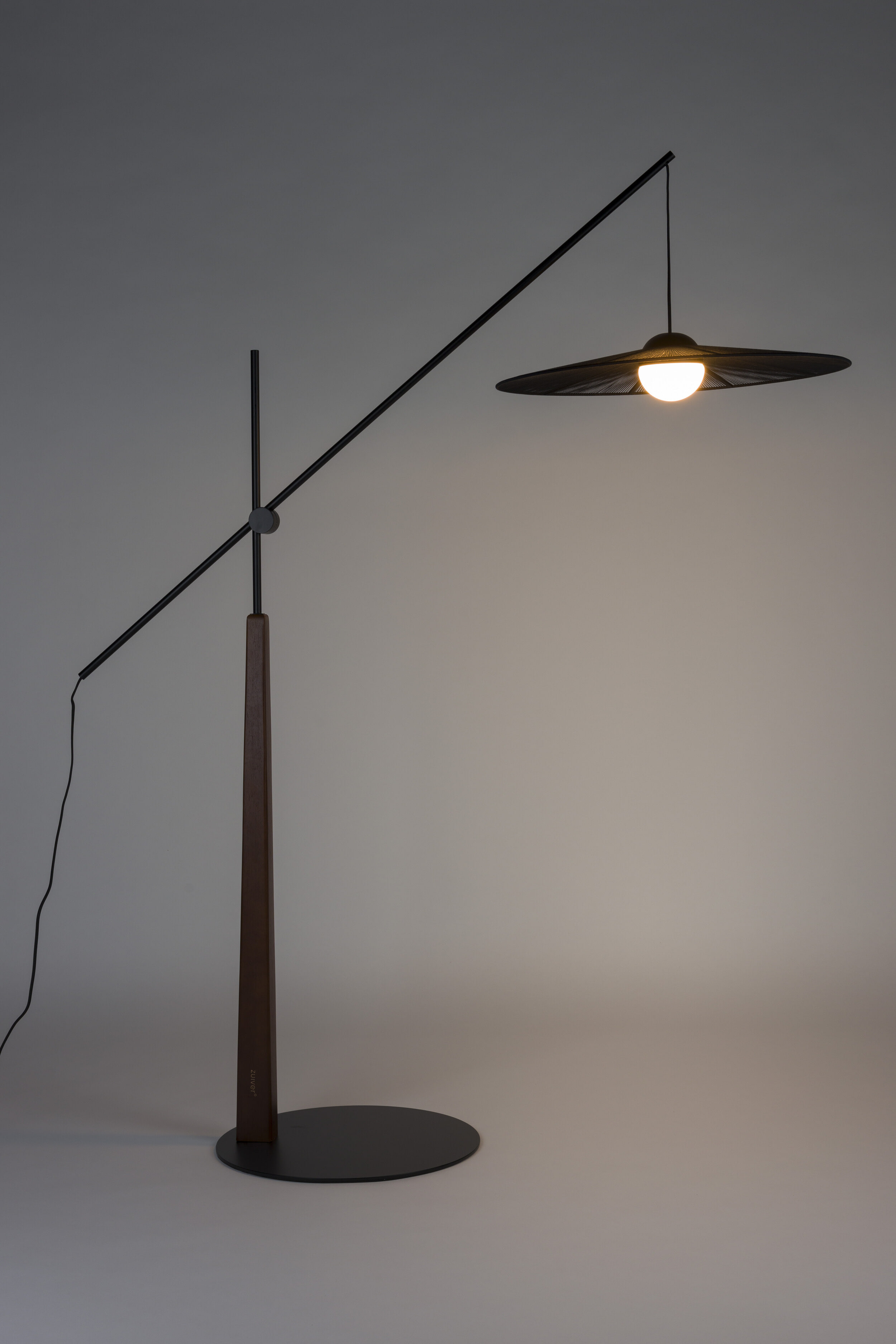 Zuiver Verstelbare Vloerlamp 'Belle' 200cm, kleur Zwart