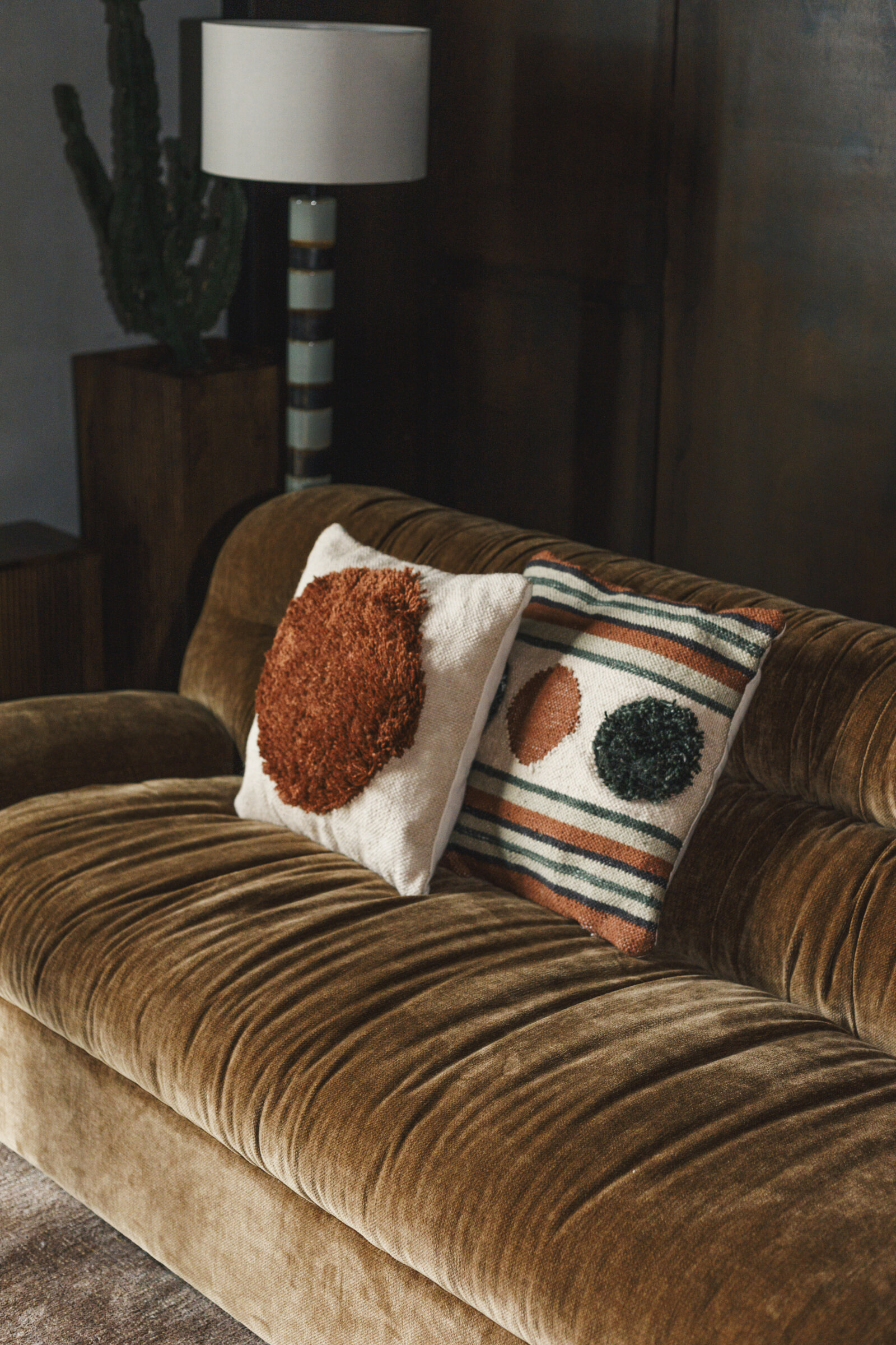 Dutchbone 3-zits Bank 'Douglas' Velvet, kleur Cognac