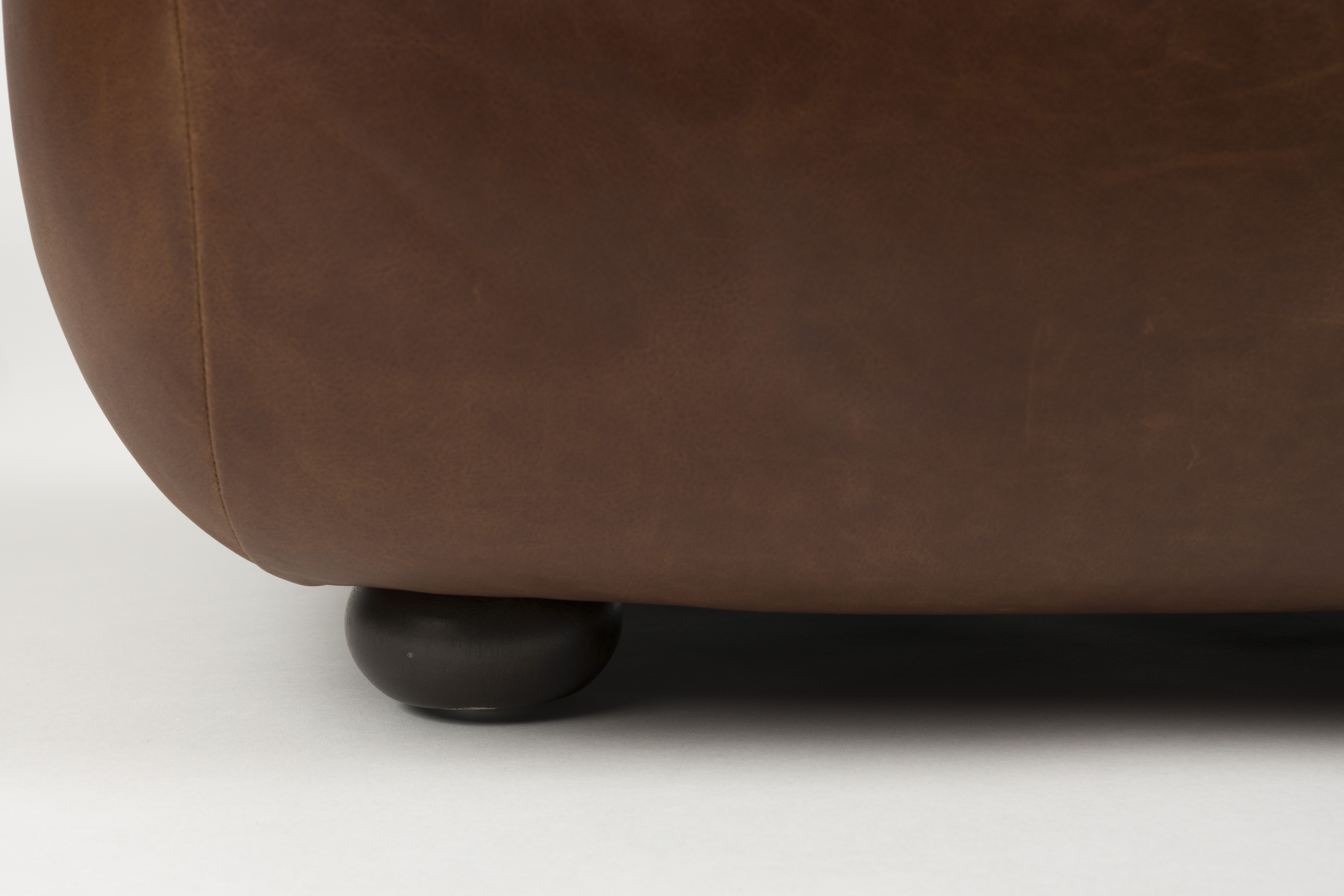 Dutchbone Fauteuil 'Wyatt' Wax Leder, kleur Chocolate