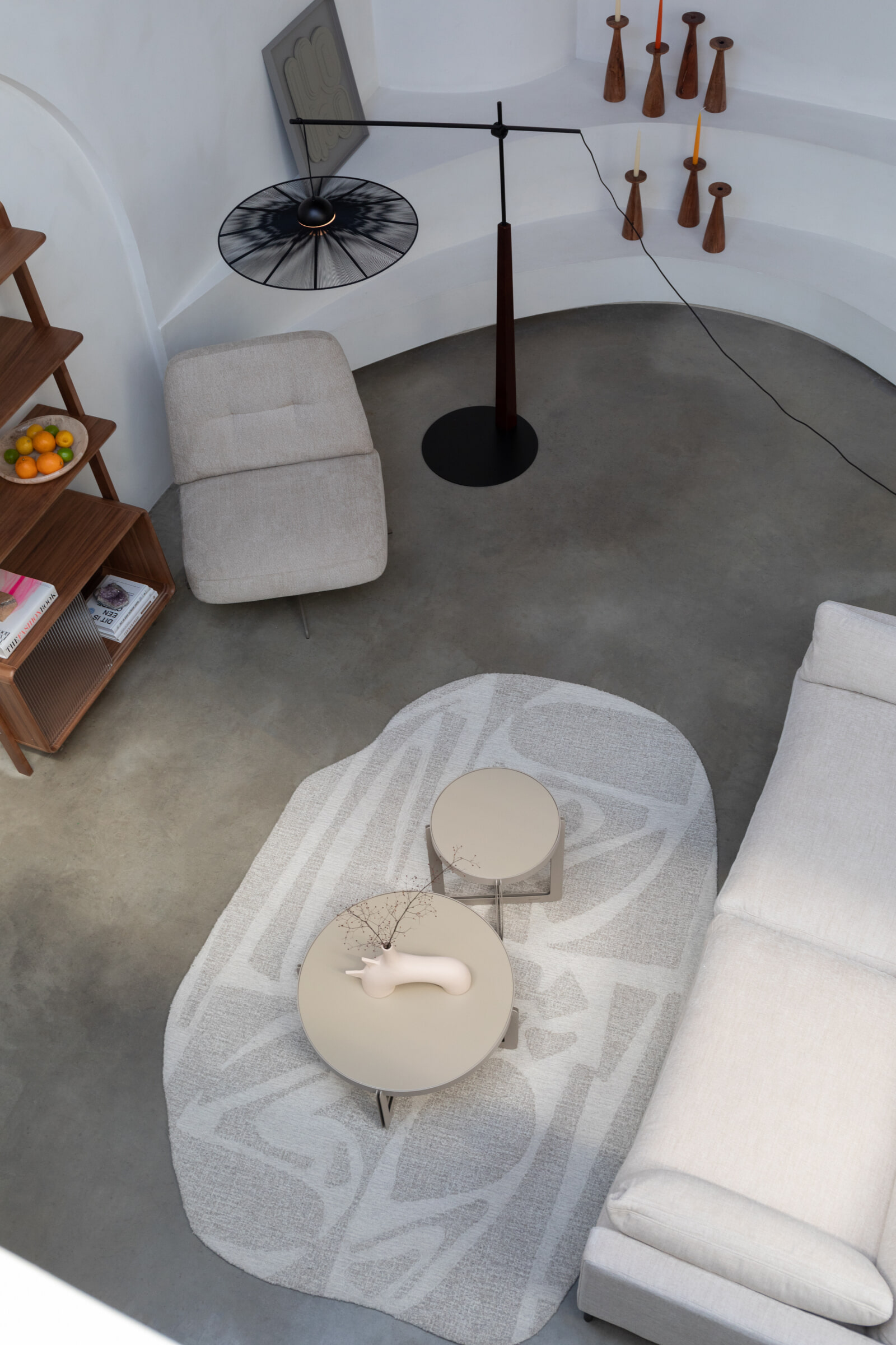 Zuiver Ronde Bijzettafel 'Centre' 43cm, kleur Beige