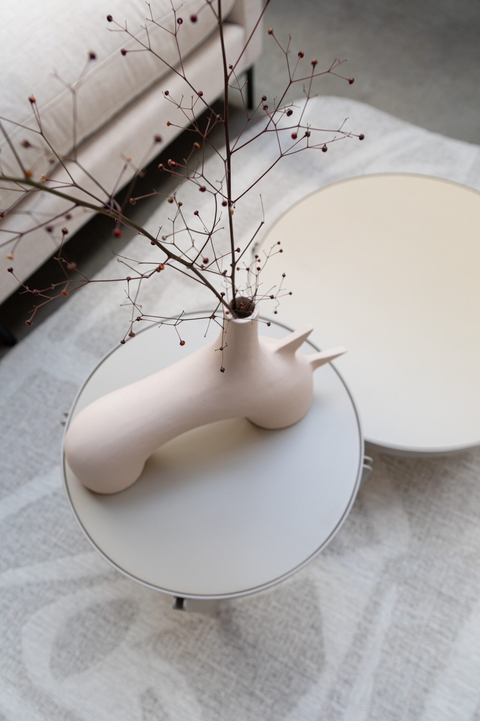 Zuiver Ronde Bijzettafel 'Centre' 43cm, kleur Beige