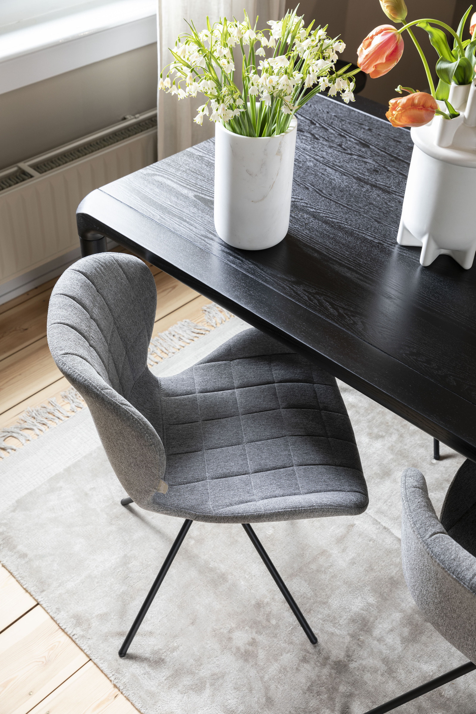Zuiver Eettafel 'Storm' Essenhout, 160 x 90cm, kleur Zwart