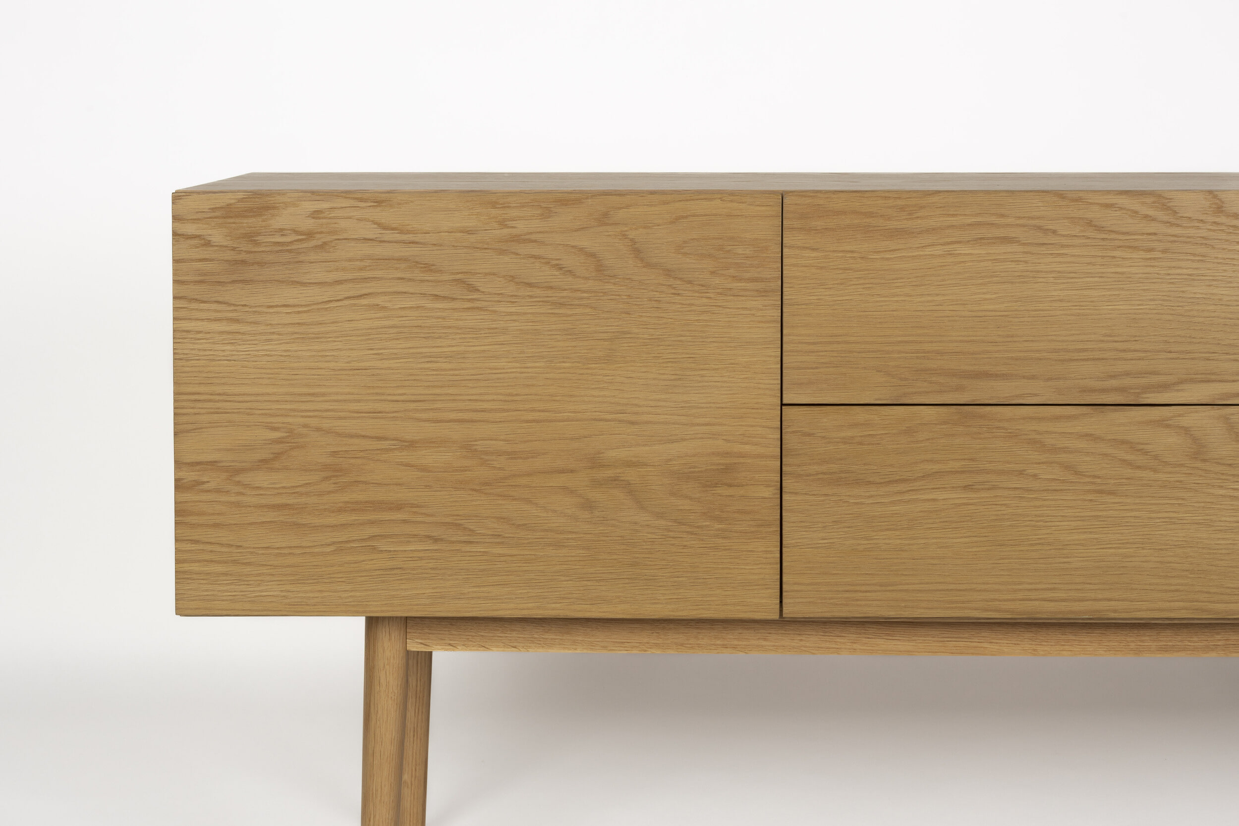 Zuiver Dressoir 'High on Wood' Eikenhout, 160cm