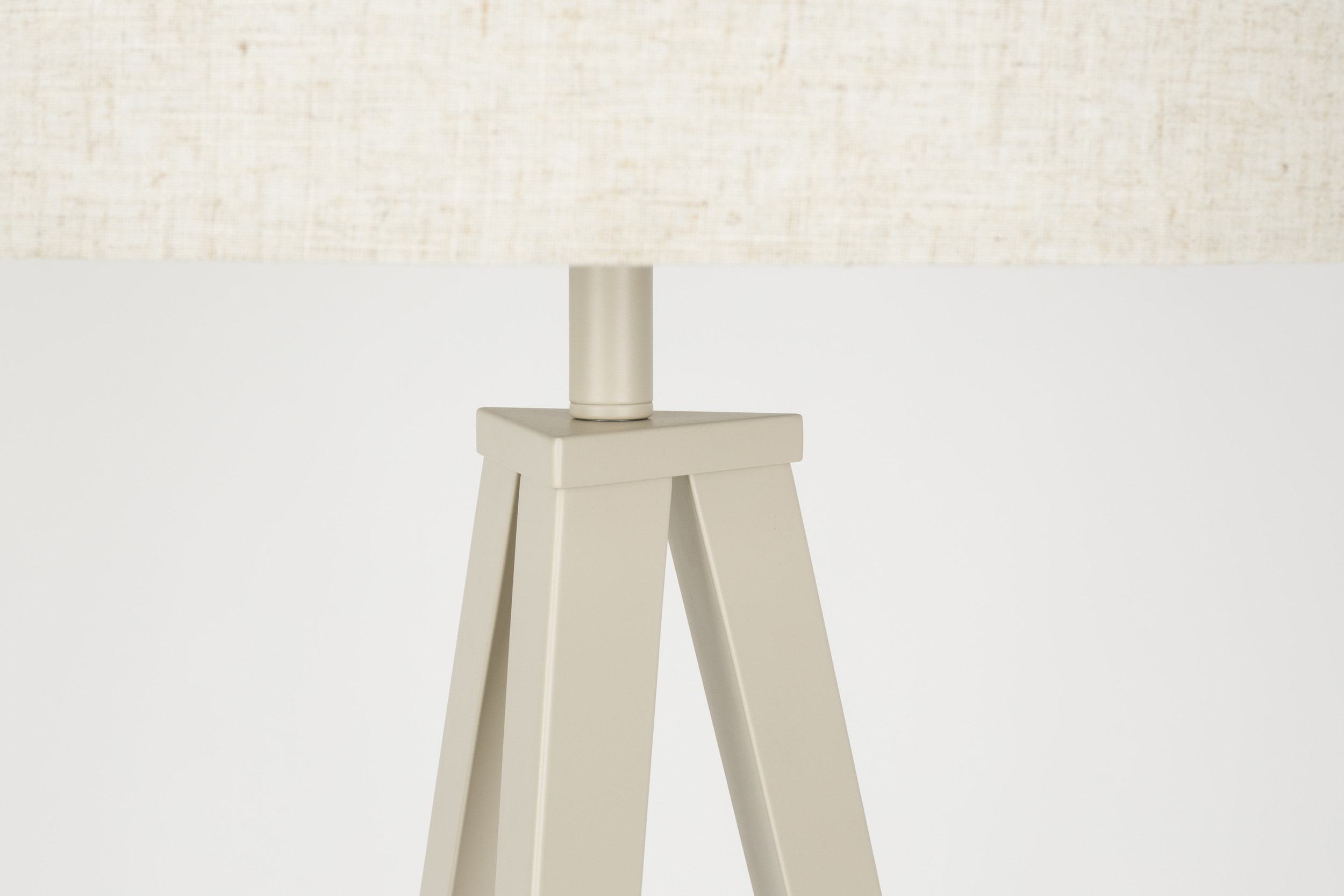 Zuiver Vloerlamp 'Tripod' 157cm, kleur Beige