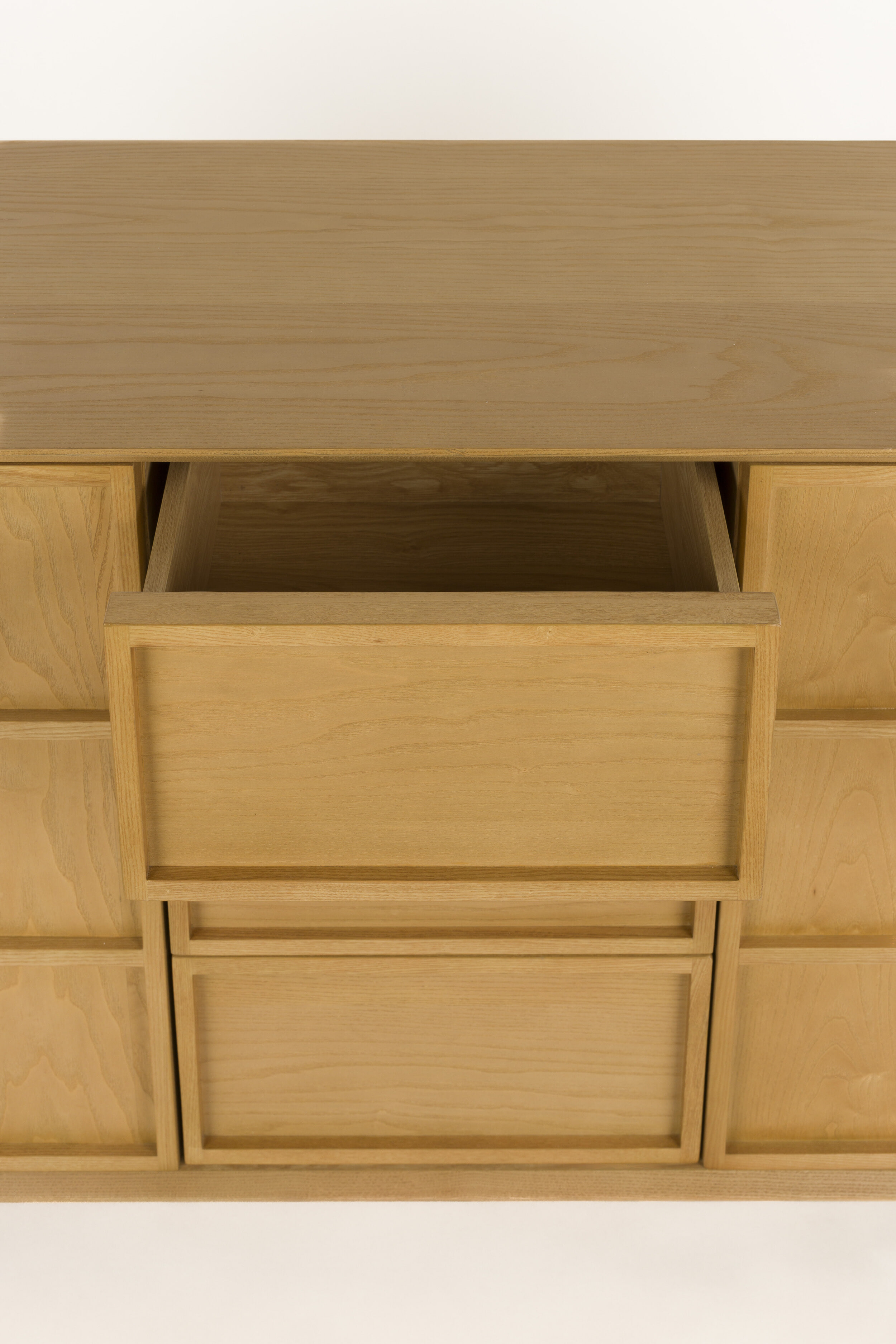 Zuiver Dressoir 'Raster' Essenhout, 120cm