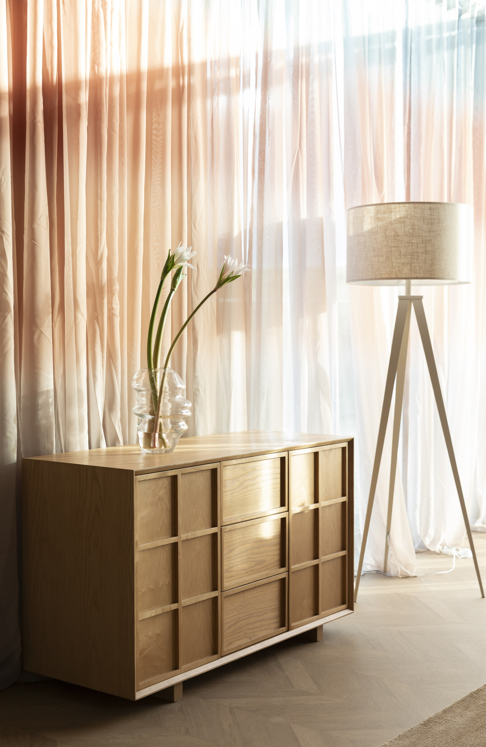 Zuiver Dressoir 'Raster' Essenhout, 120cm