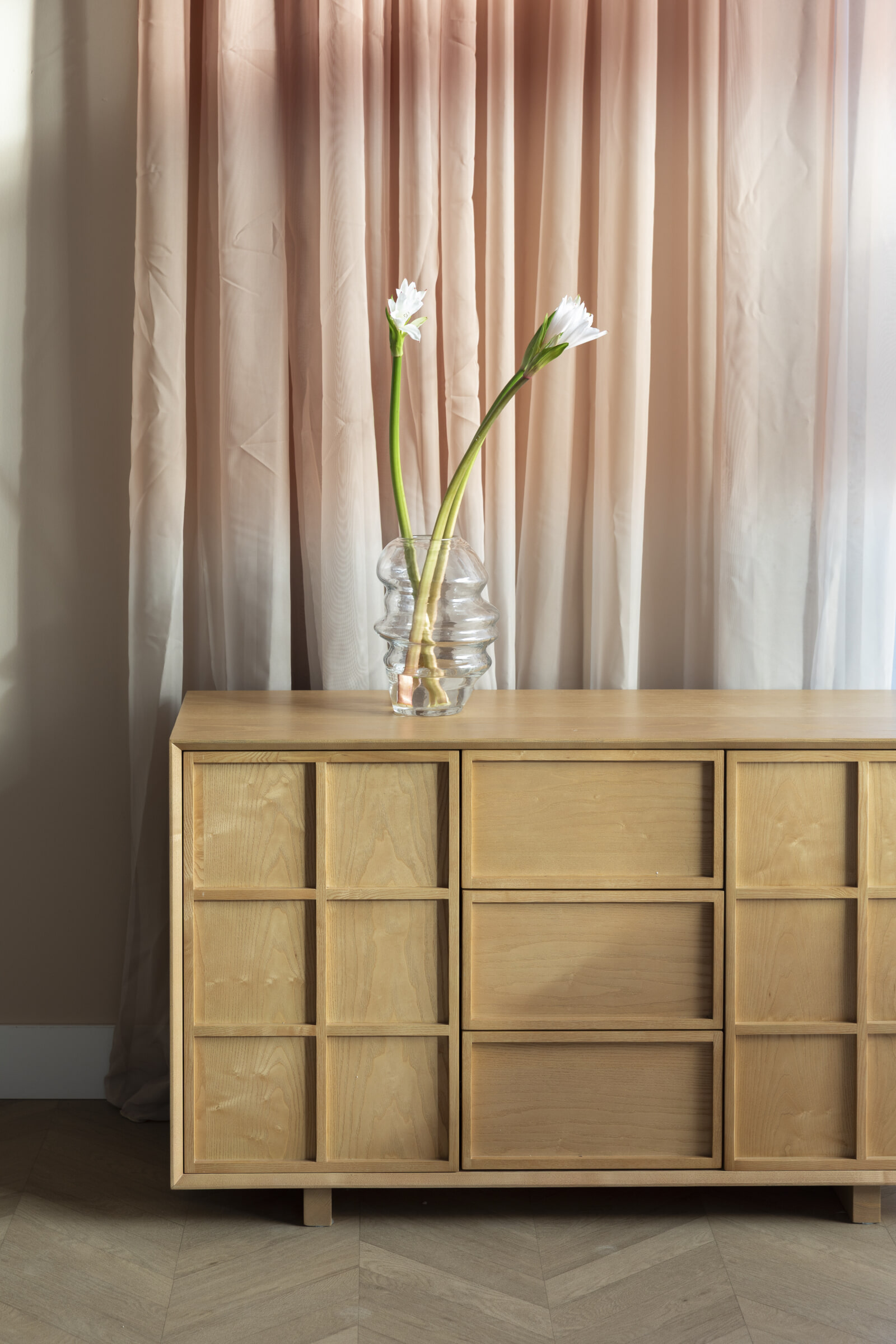 Zuiver Dressoir 'Raster' Essenhout, 120cm