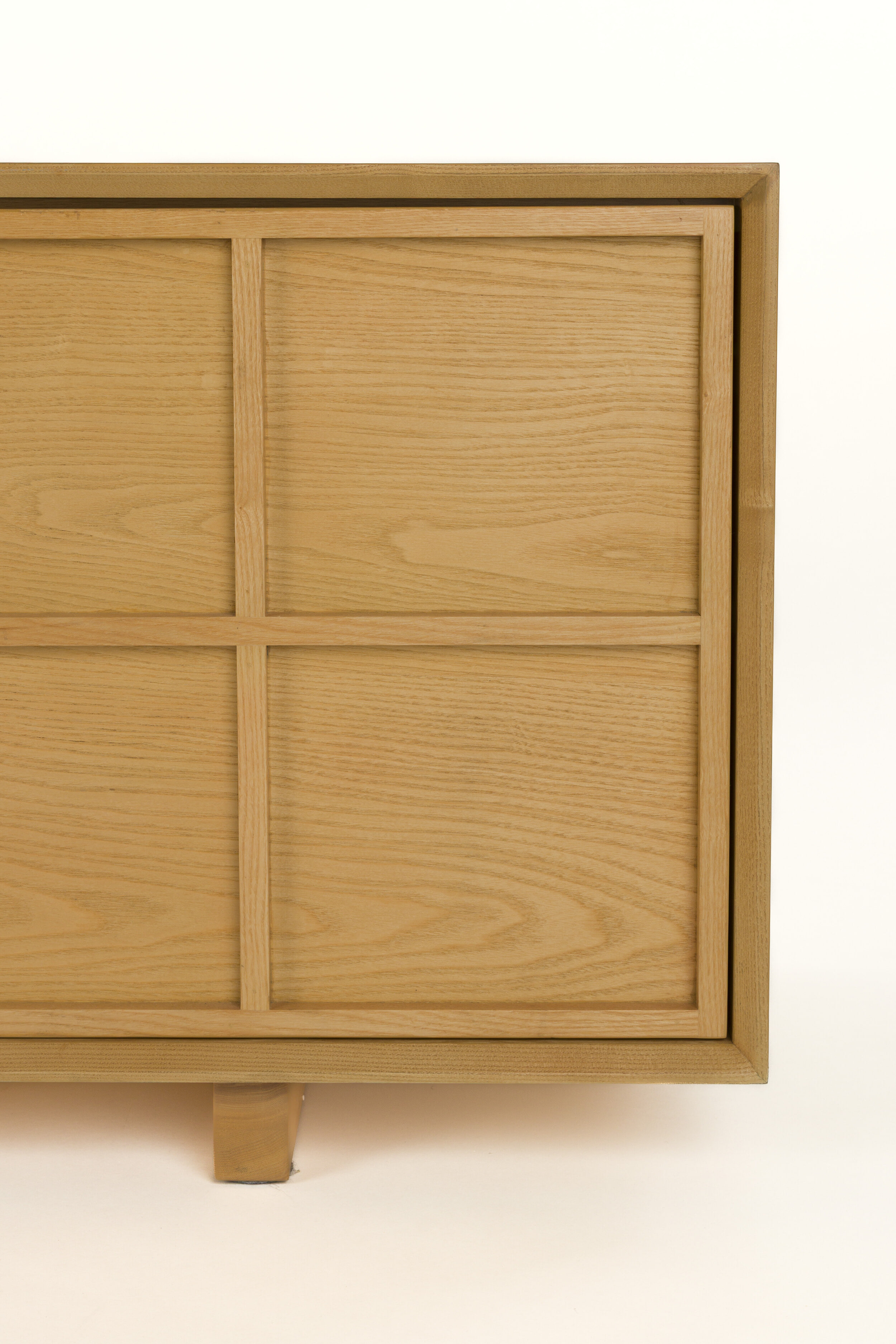 Zuiver TV-meubel 'Raster' Essenhout, 160cm