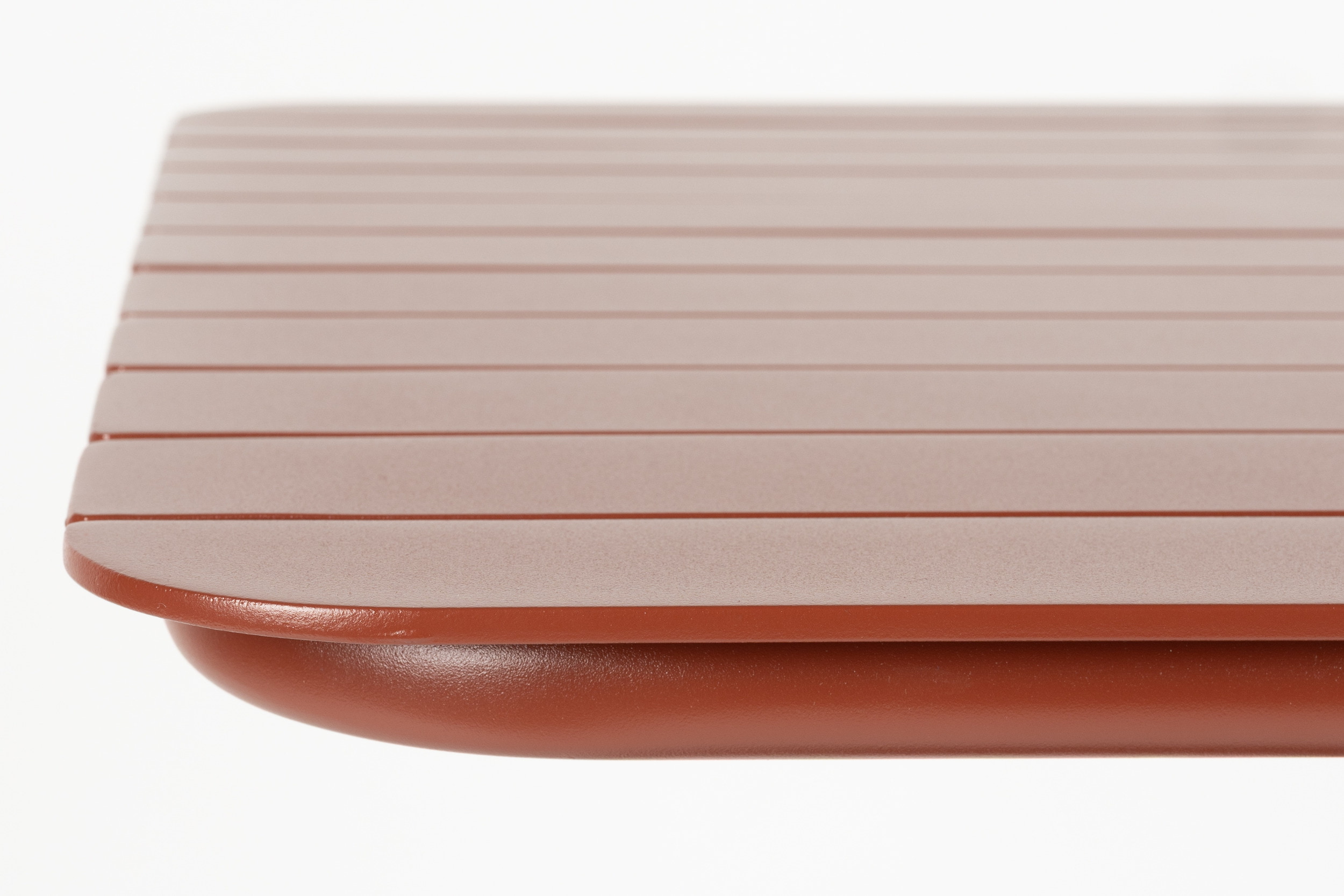 Zuiver Outdoor Bistrotafel 'Vondel' 71 x 71cm, kleur Rood