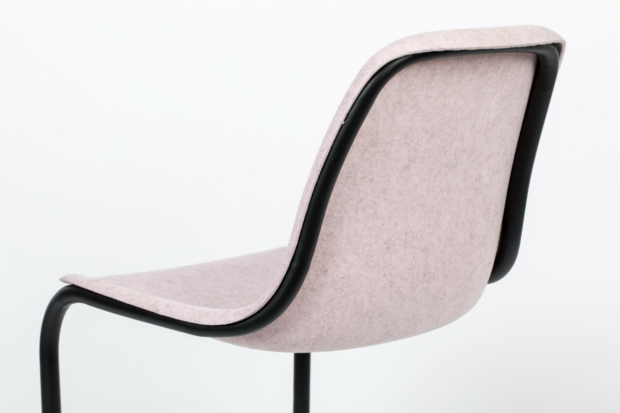Zuiver Eetkamerstoel 'Thirsty' Gerecycled PET, kleur Roze