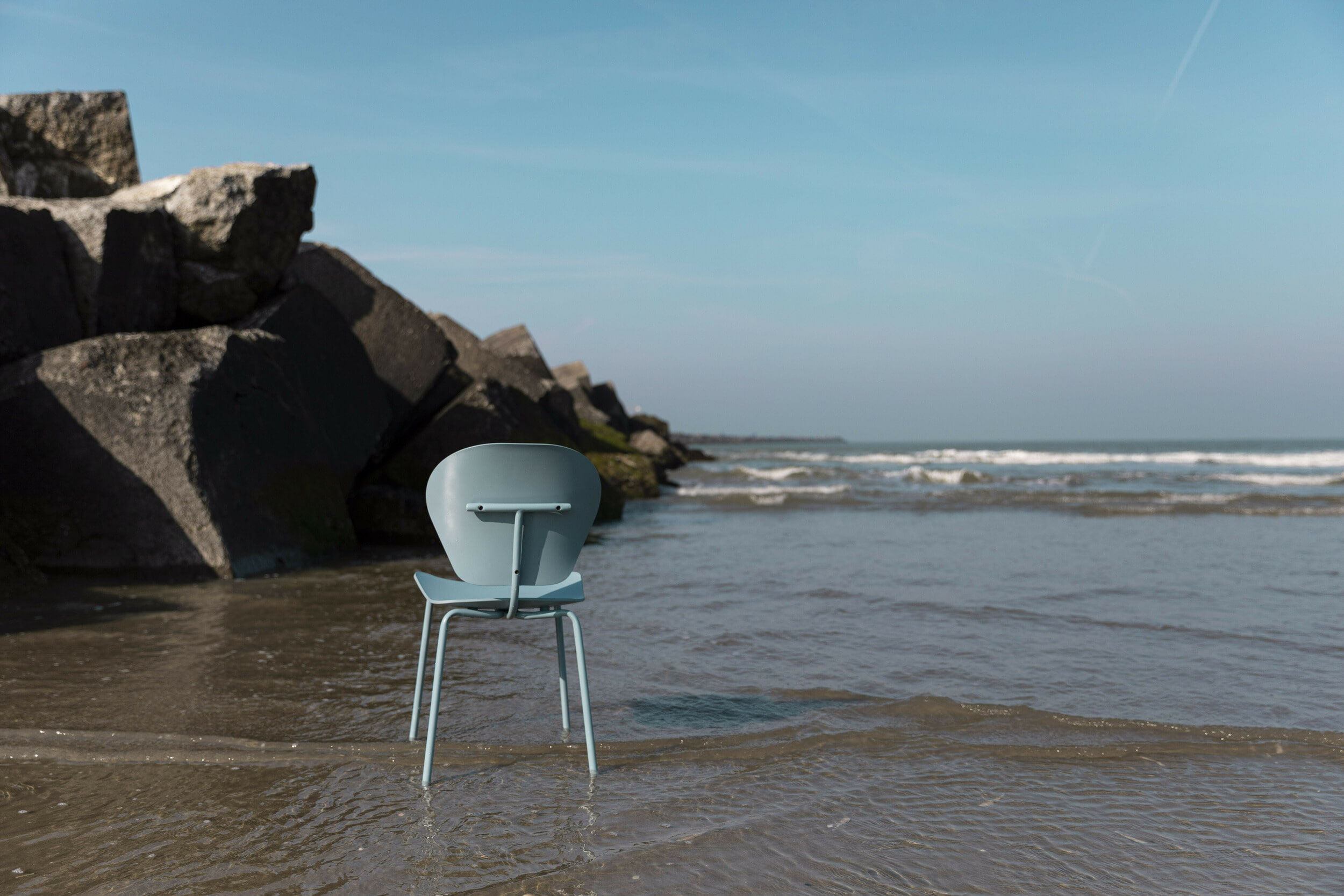 Zuiver Eetkamerstoel 'The Ocean' Gerecycled kunststof, kleur Ocean Blue