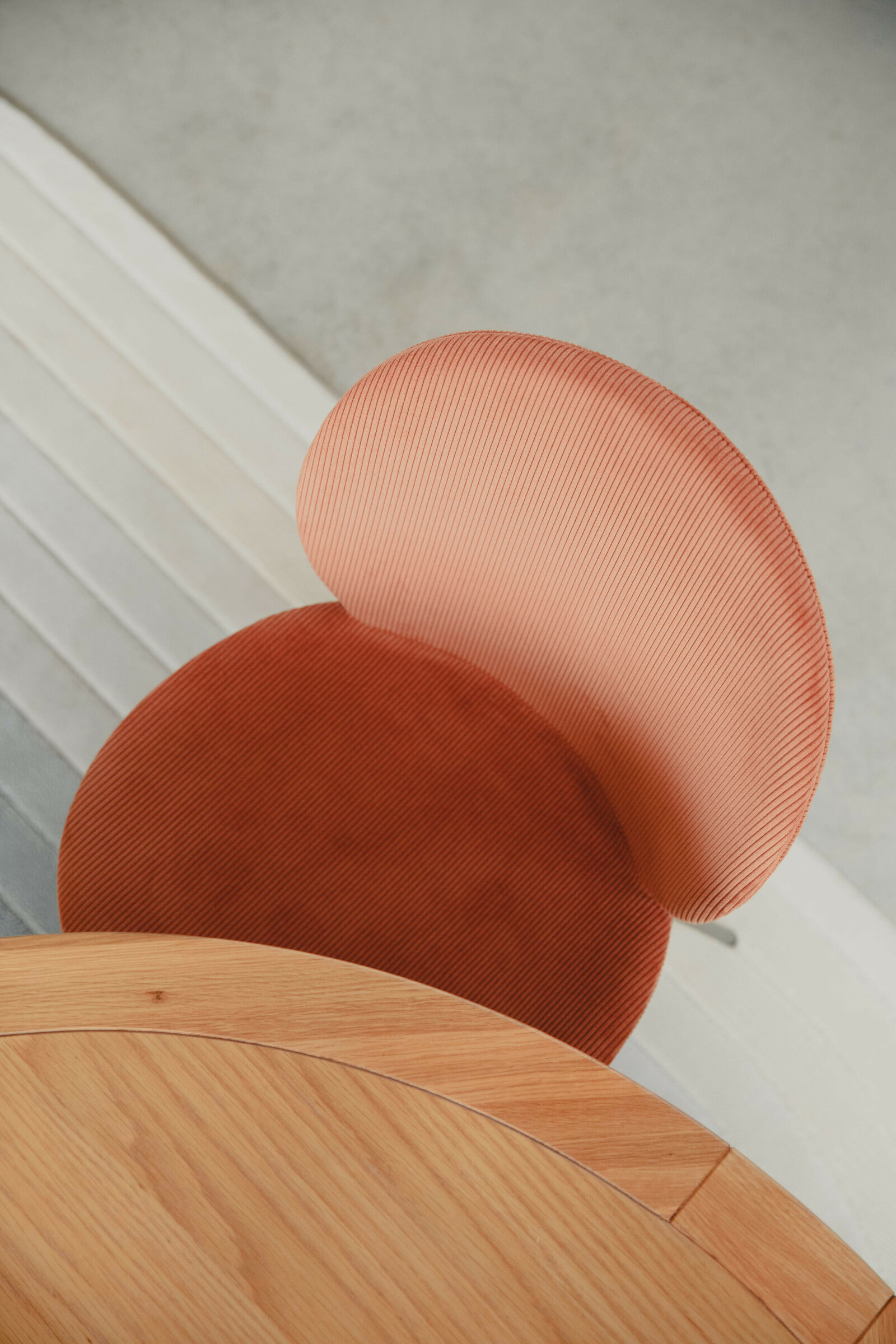 Zuiver Eetkamerstoel 'Bonnet' Ribstof, kleur Terracotta