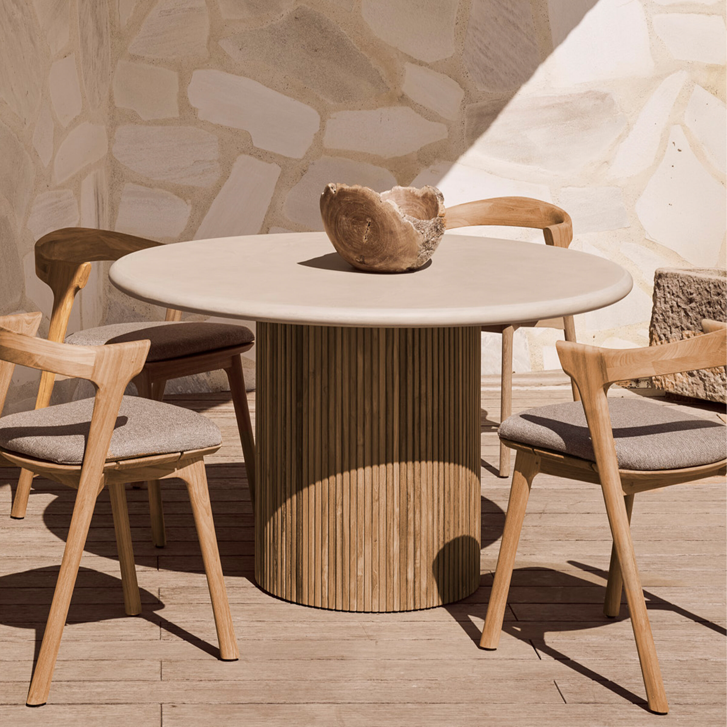 Ethnicraft Ronde Eettafel 'Roller Max' Beton en teakhout, 125cm