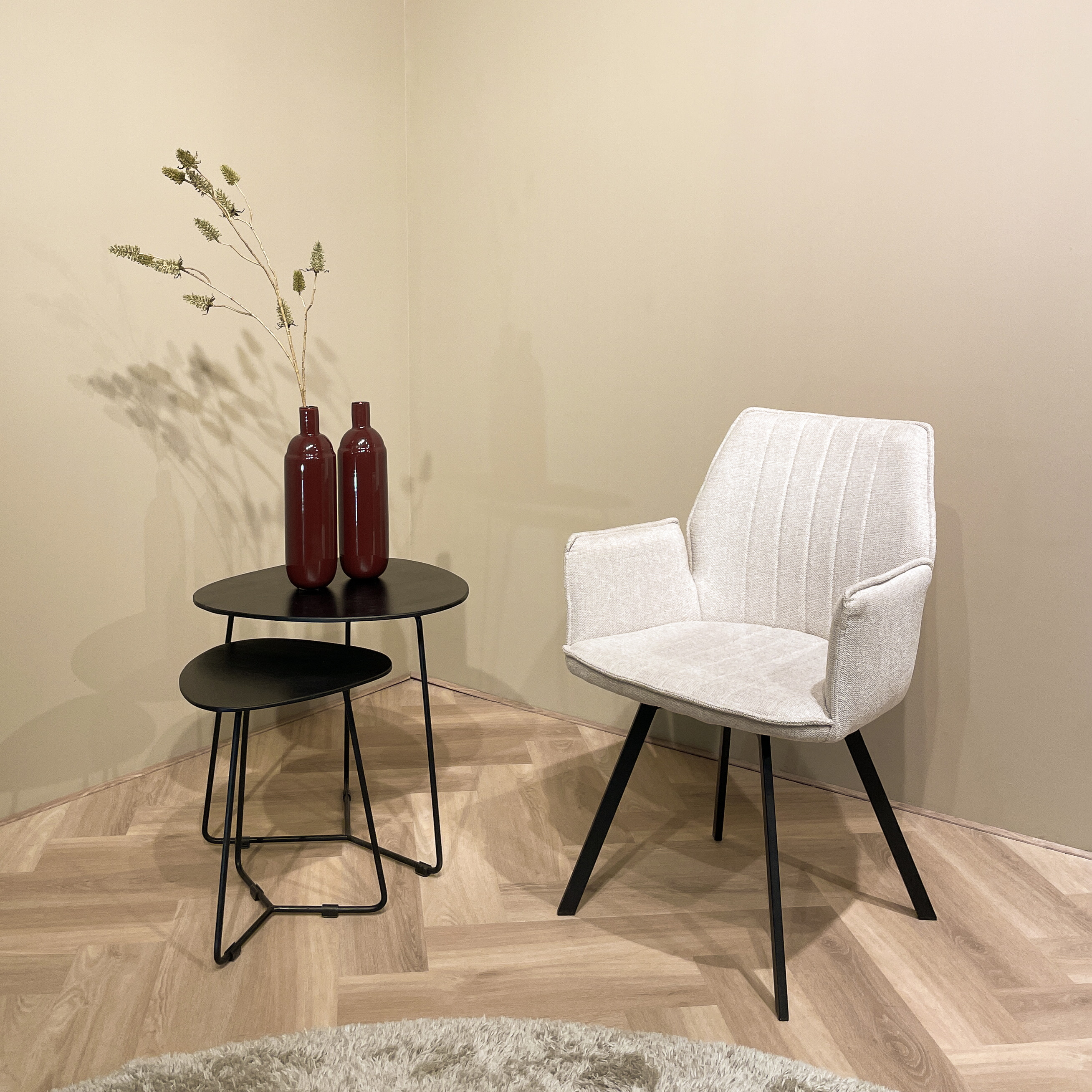 LivingFurn Eetkamerstoel 'Louise', Draaibaar kleur Beige