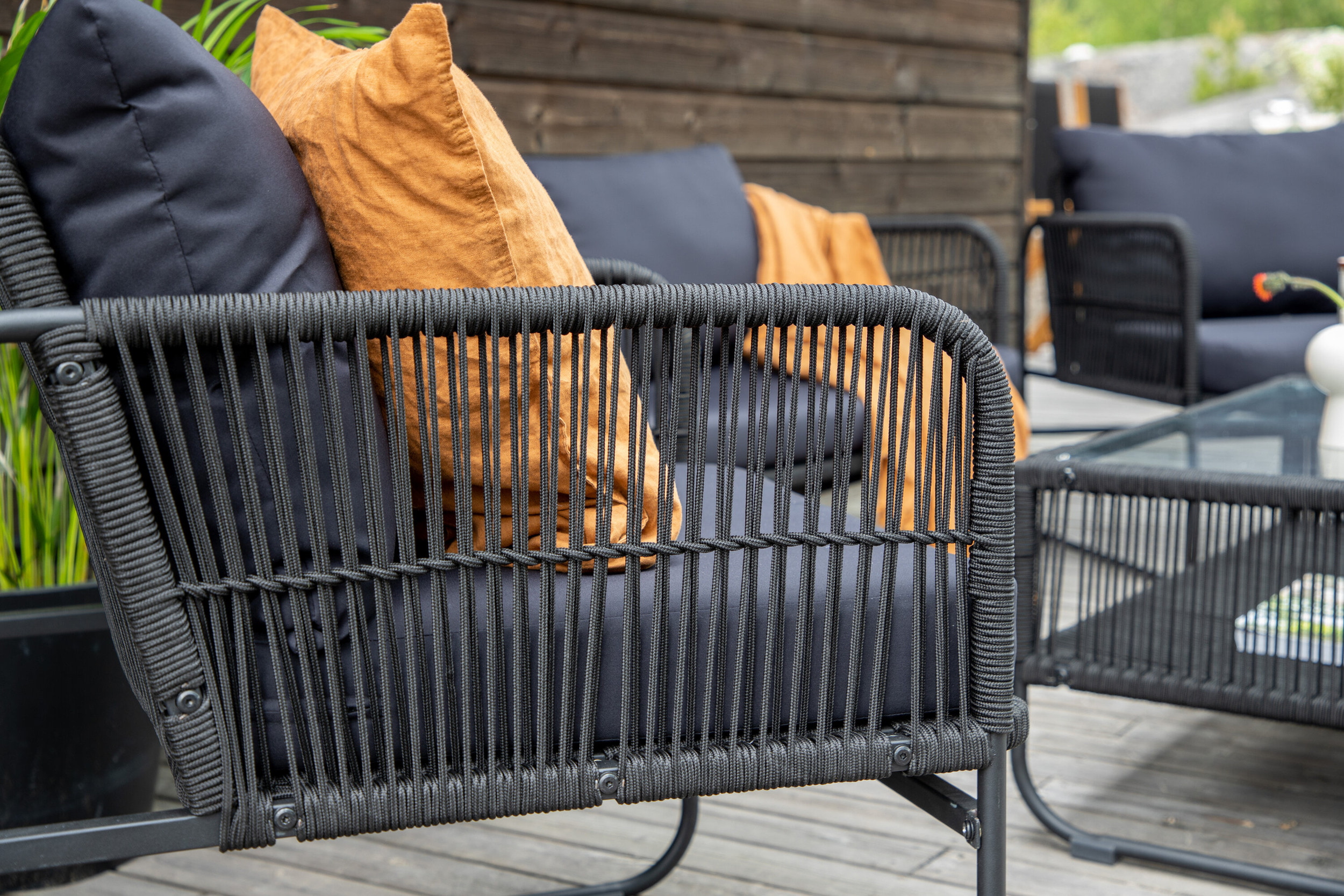 Nohr Loungeset 'Nikia' Met bank, 2 stoelen en tafel, kleur Zwart