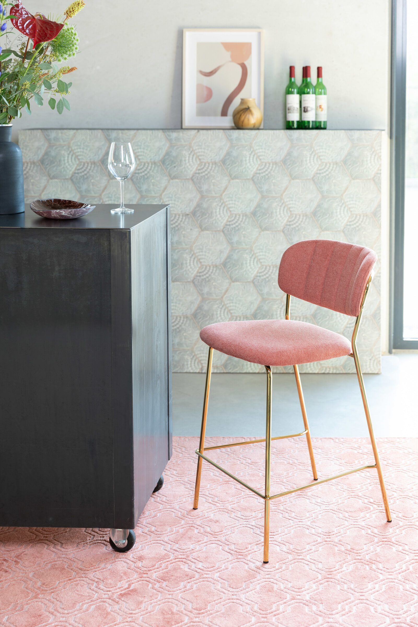 ZILT Barstoel 'Kolten' kleur Goud/Roze (zithoogte 65cm)