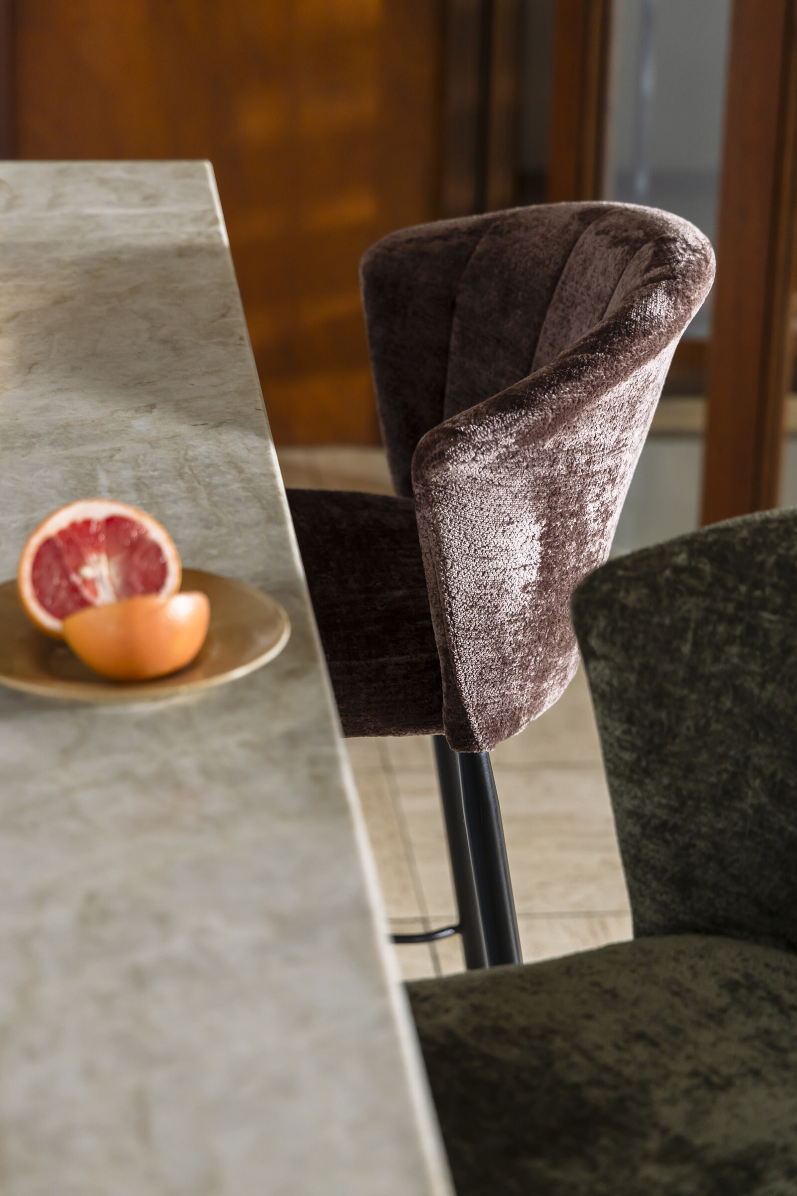 Dutchbone Barstoel 'Georgia' Chenille, kleur Paars (zithoogte 75cm)