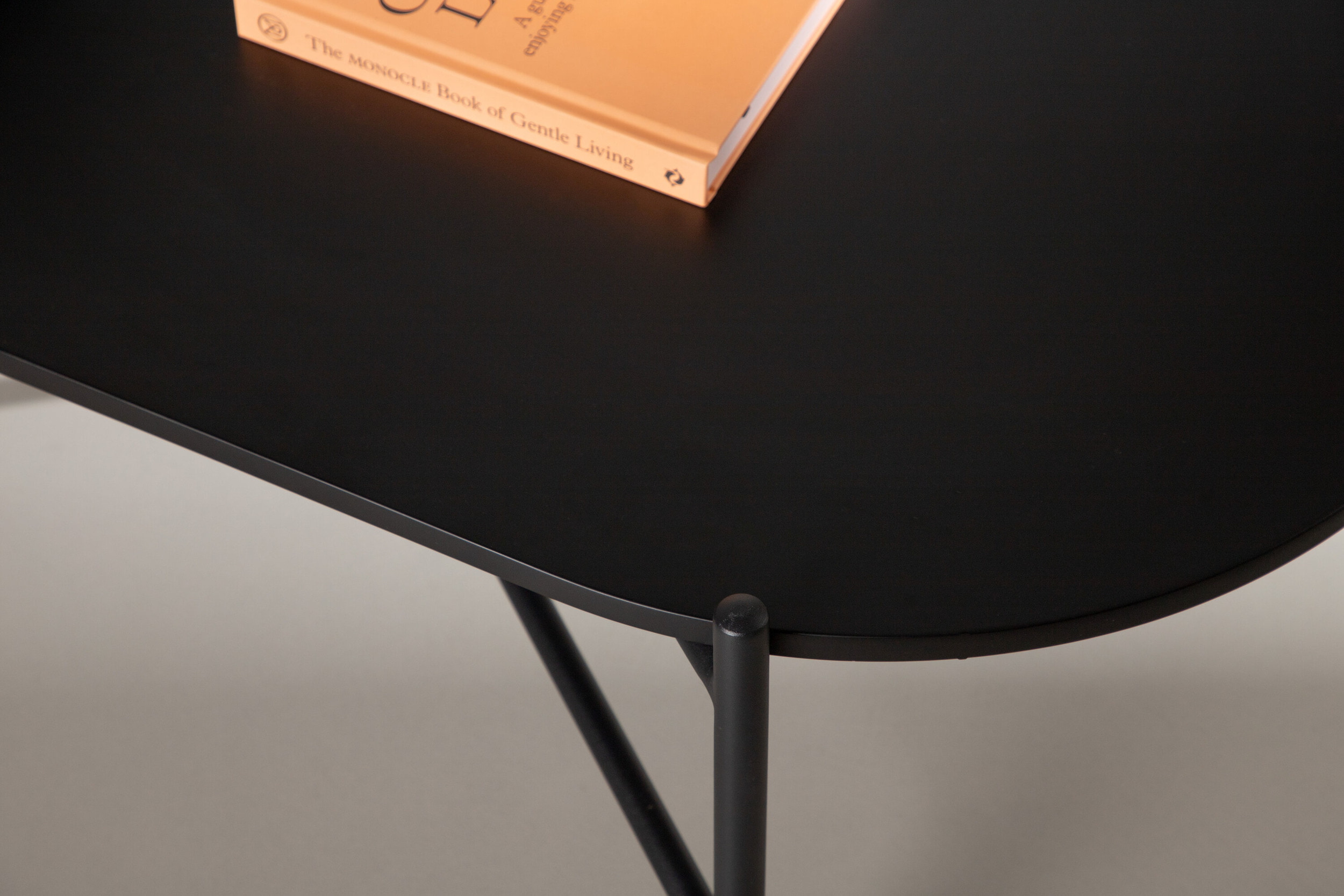 Nohr Ovale Salontafel 'Tieshia' 120 x 60cm, kleur Zwart