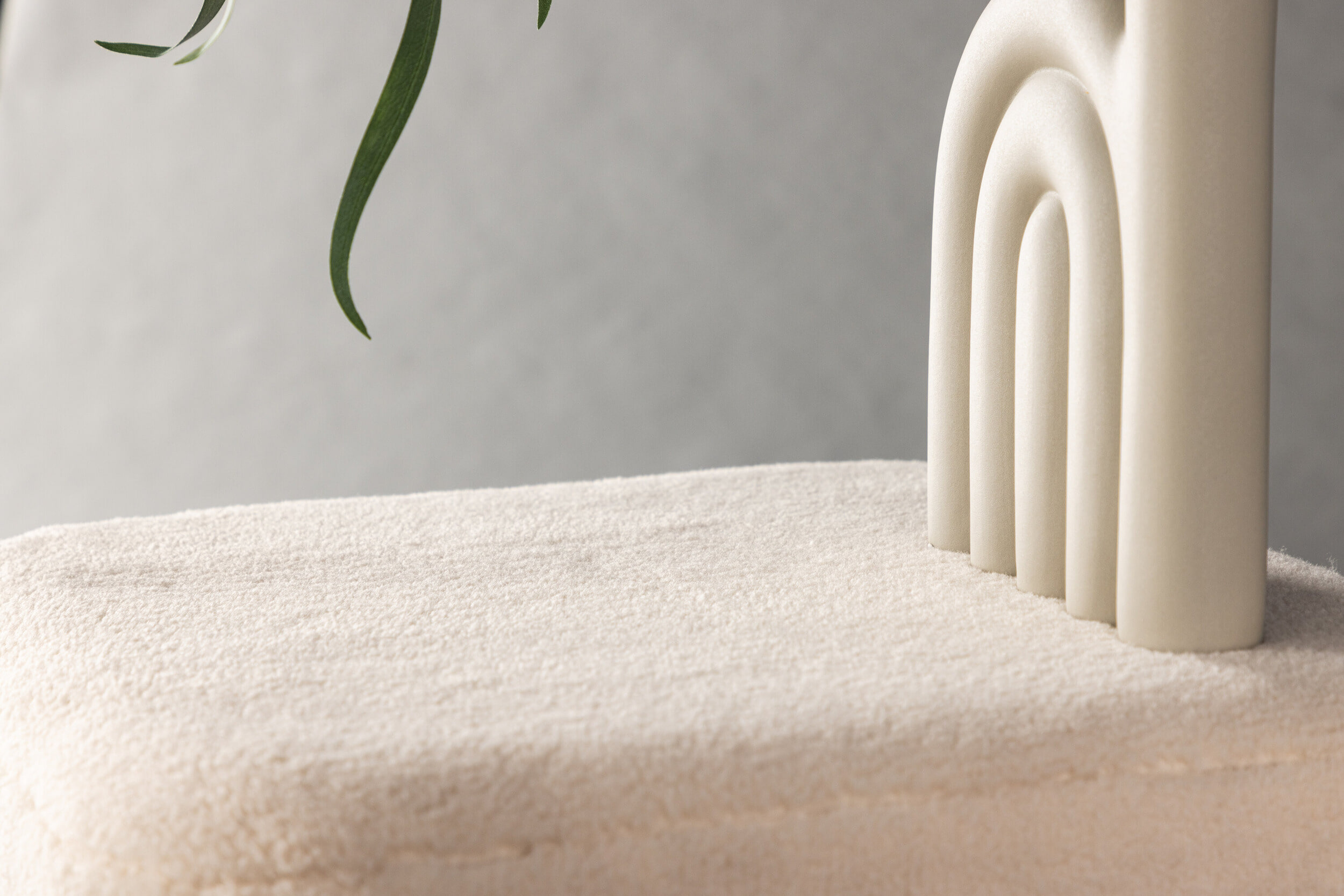 Nohr Poef 'Montey' Fleece, kleur Off White