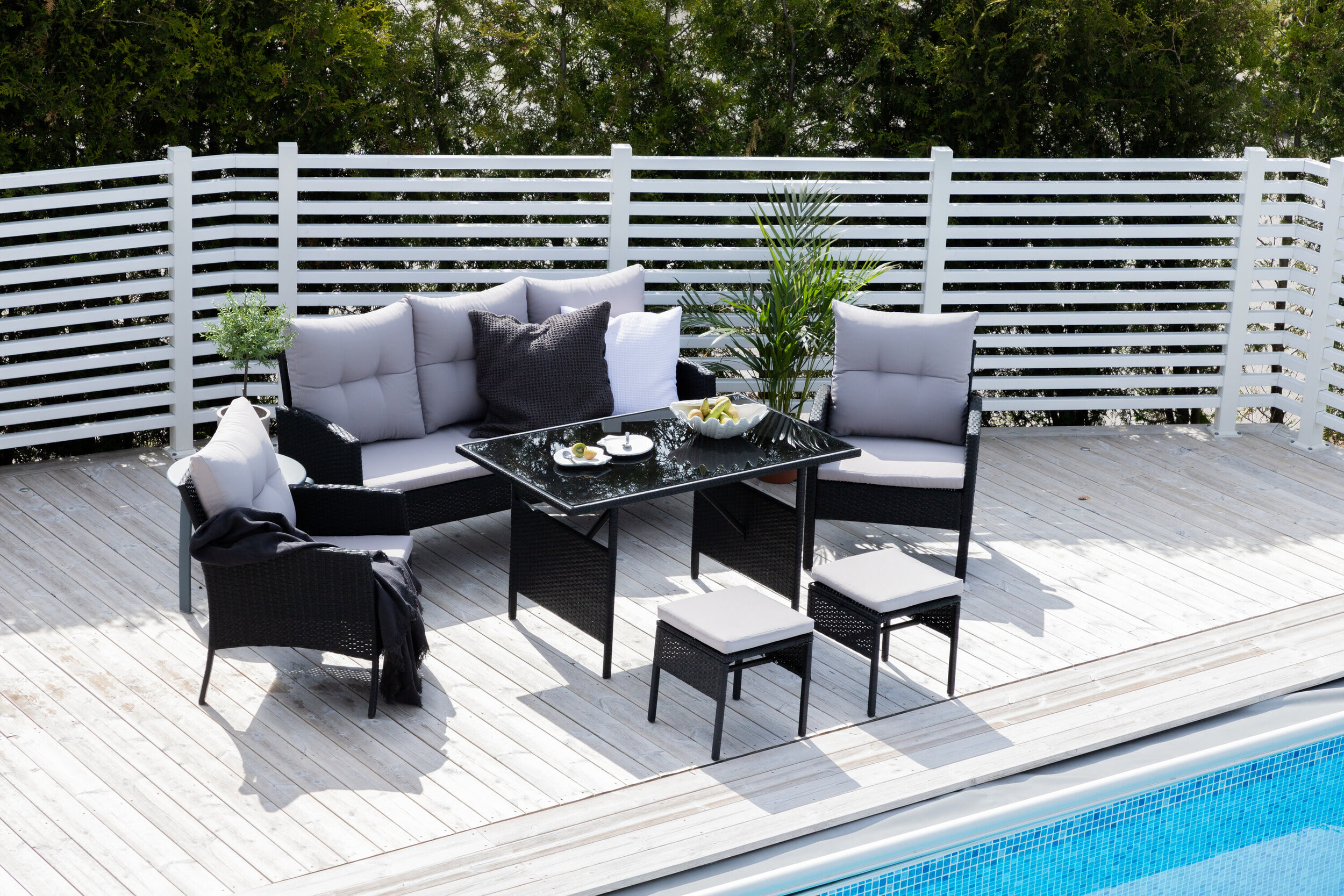 Nohr Loungeset 'Zeena' Met bank, tafel, 2 stoelen en krukjes, kleur Zwart/Grijs