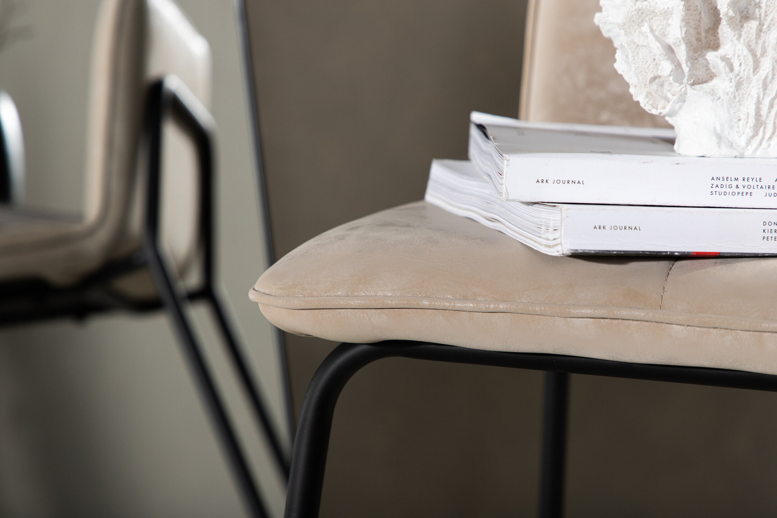 Nohr Barkruk 'Sheridan' Microvezel, kleur Beige (zithoogte 64cm)