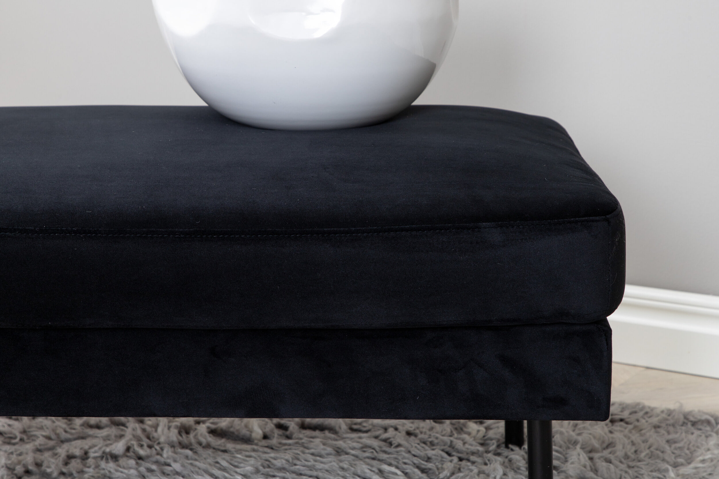 Nohr Hocker 'Bladimir' Velvet, kleur Zwart