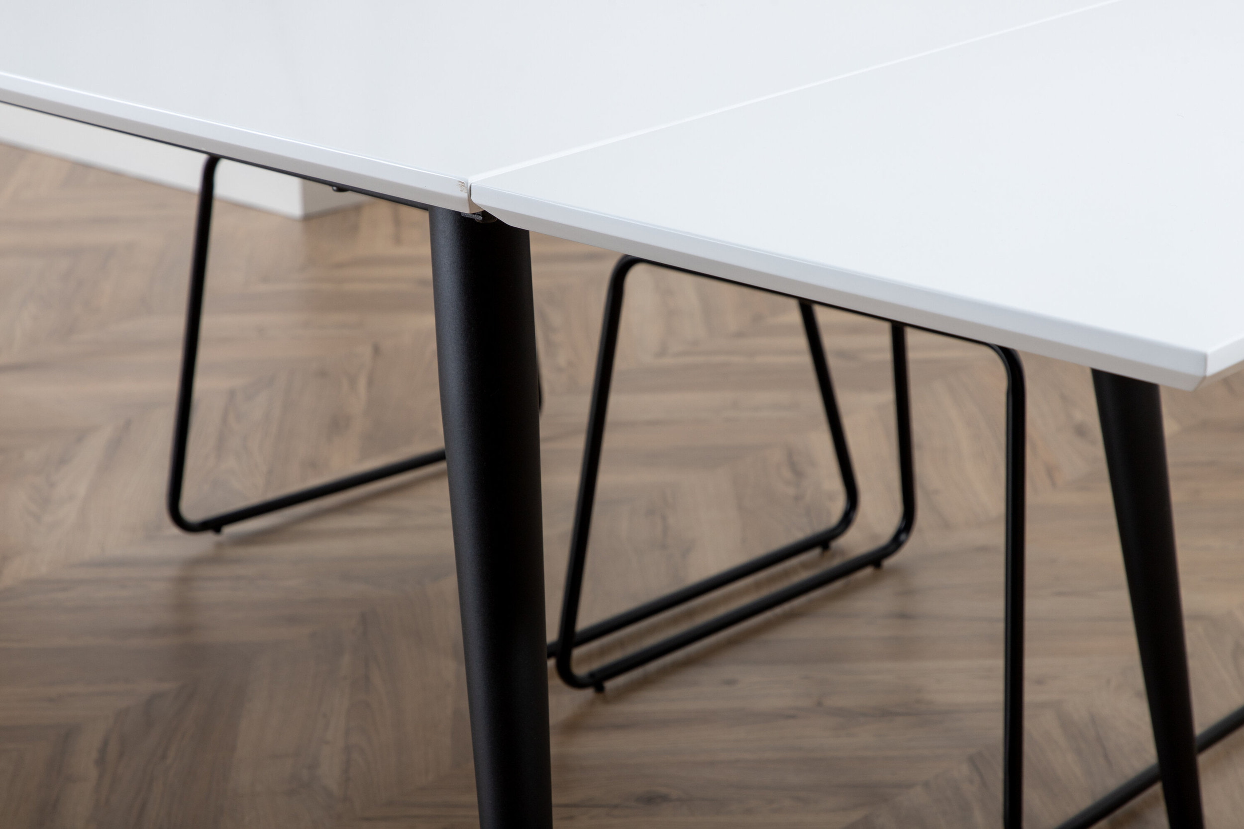 Nohr Uitschuifbare Eettafel 'Niema' HPL, 195/285 x 90cm