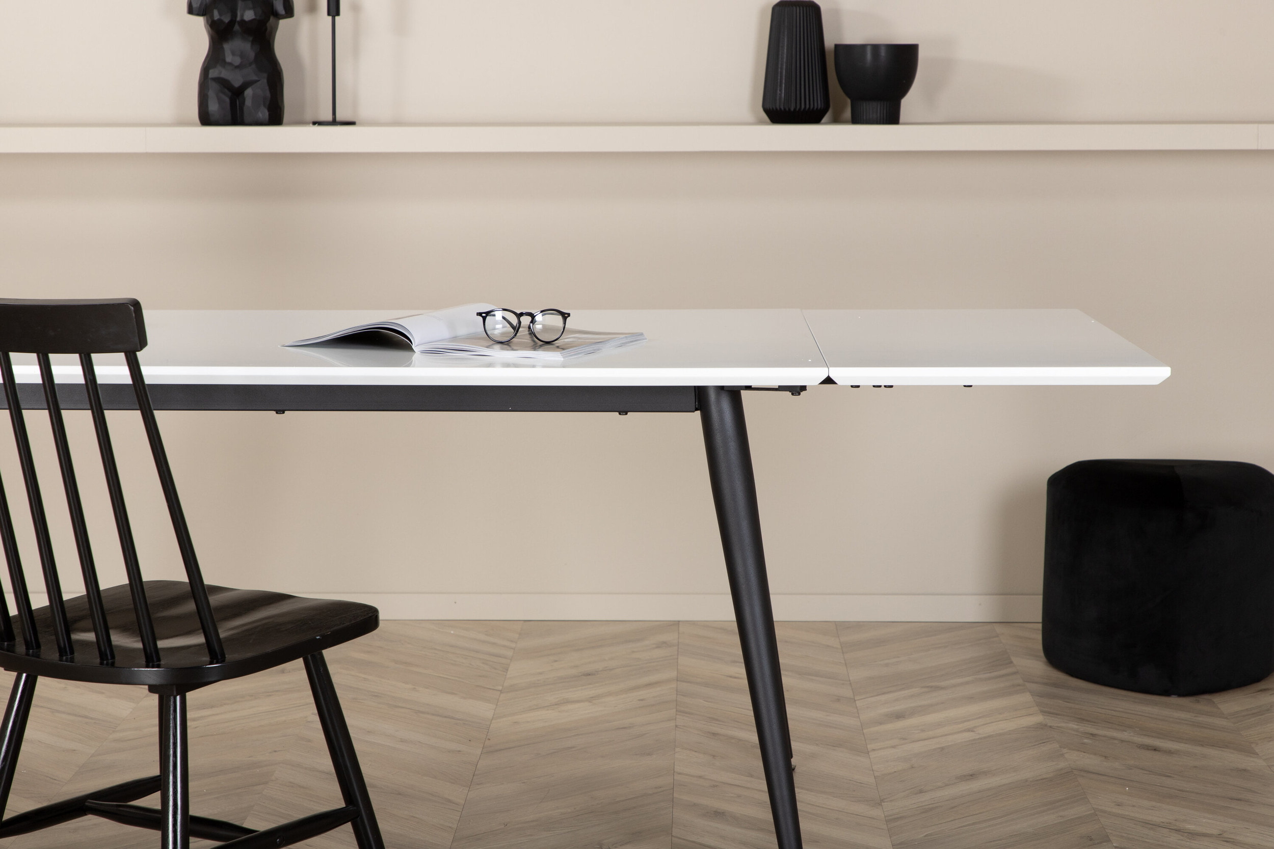 Nohr Uitschuifbare Eettafel 'Niema' HPL, 150/240 x 90cm