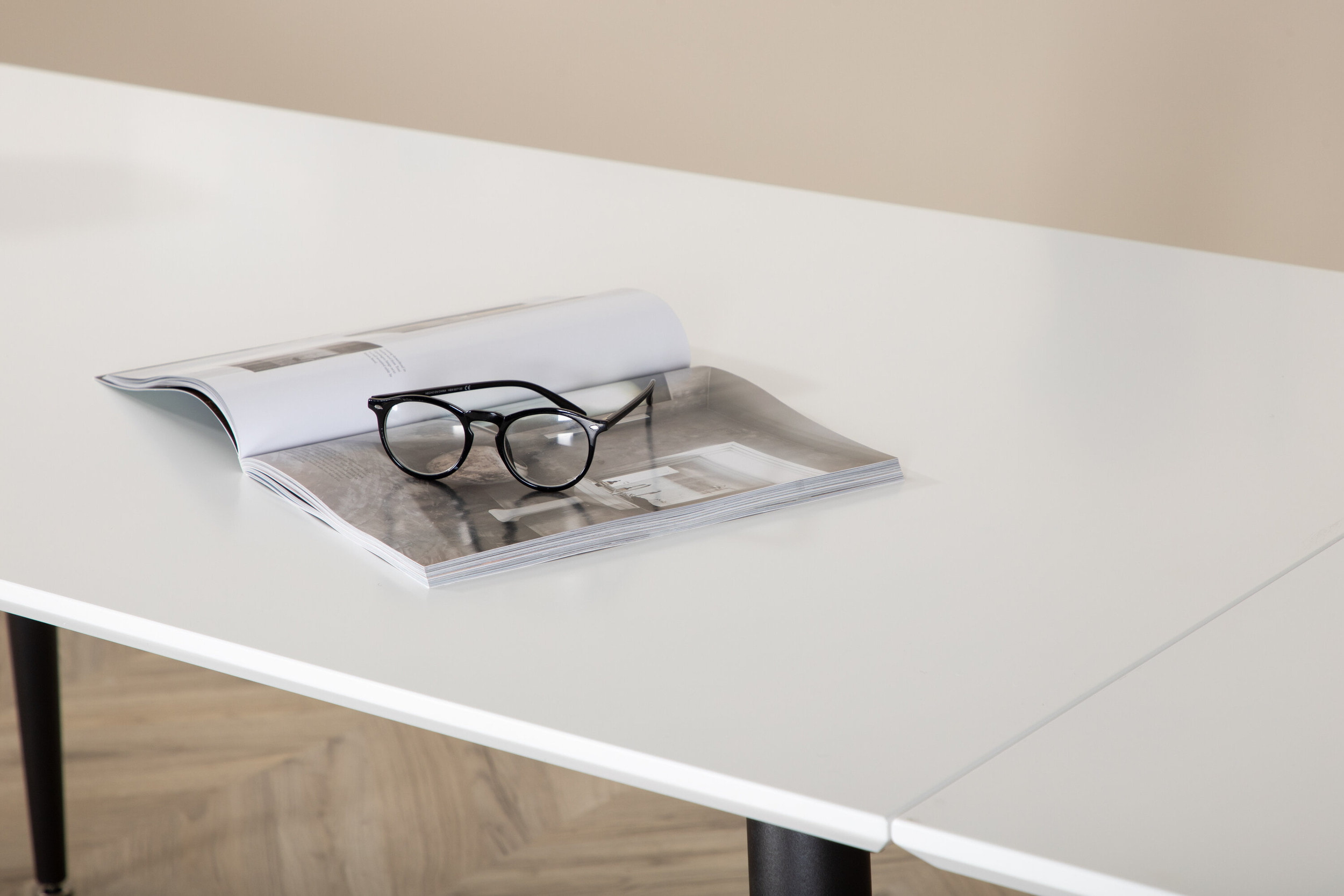 Nohr Uitschuifbare Eettafel 'Niema' HPL, 150/240 x 90cm