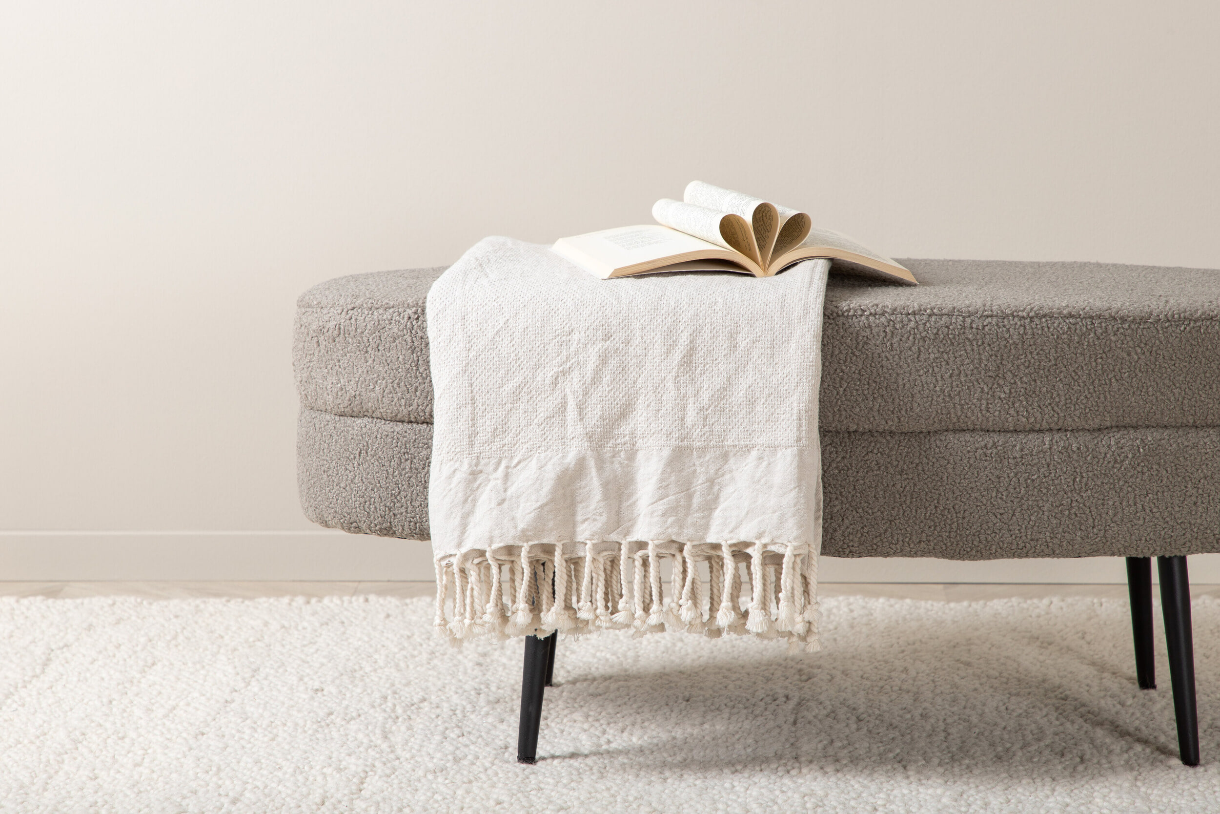 Nohr Hocker 'Larenzo' Teddy, kleur Greige