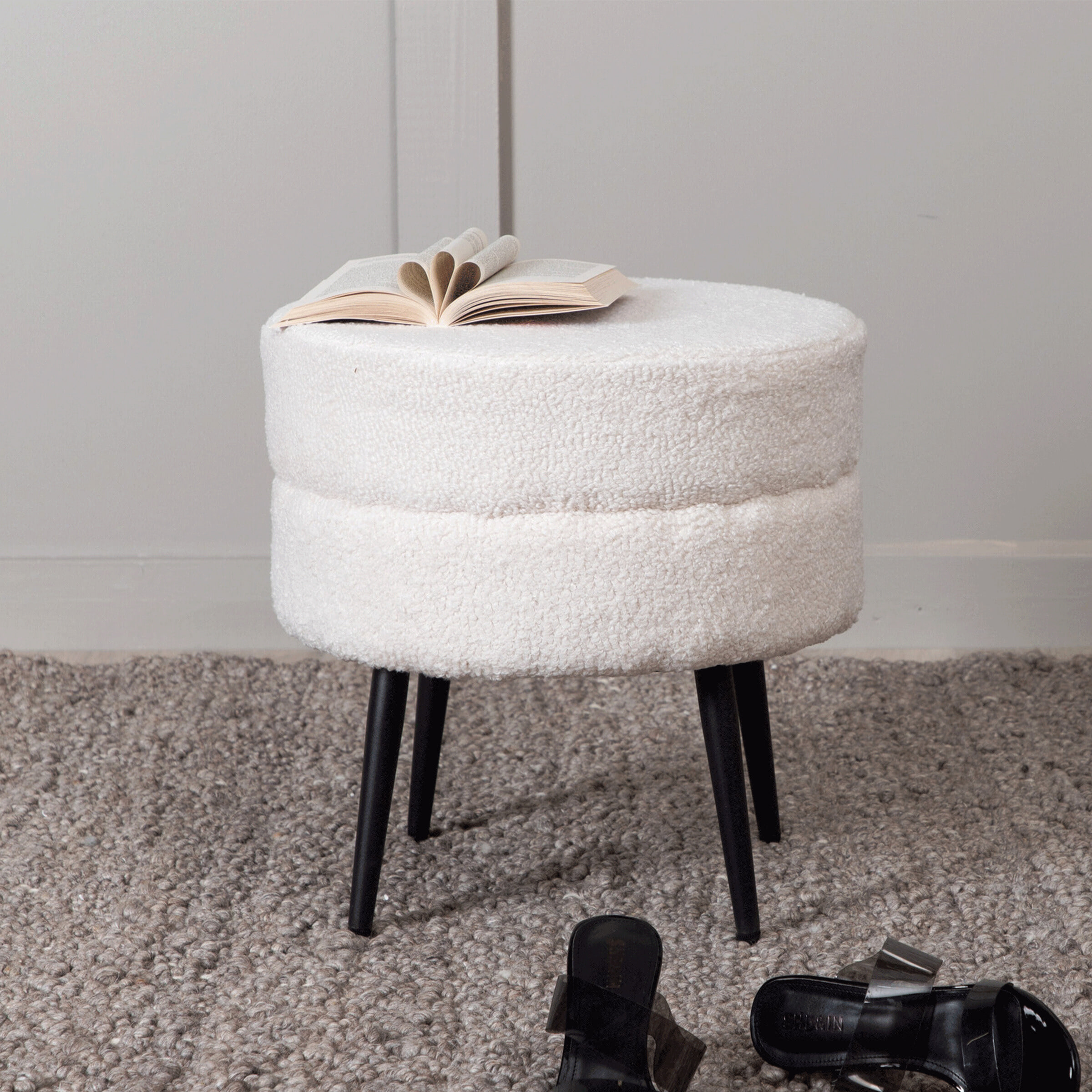 Nohr Poef 'Akela' Teddy, kleur Off White