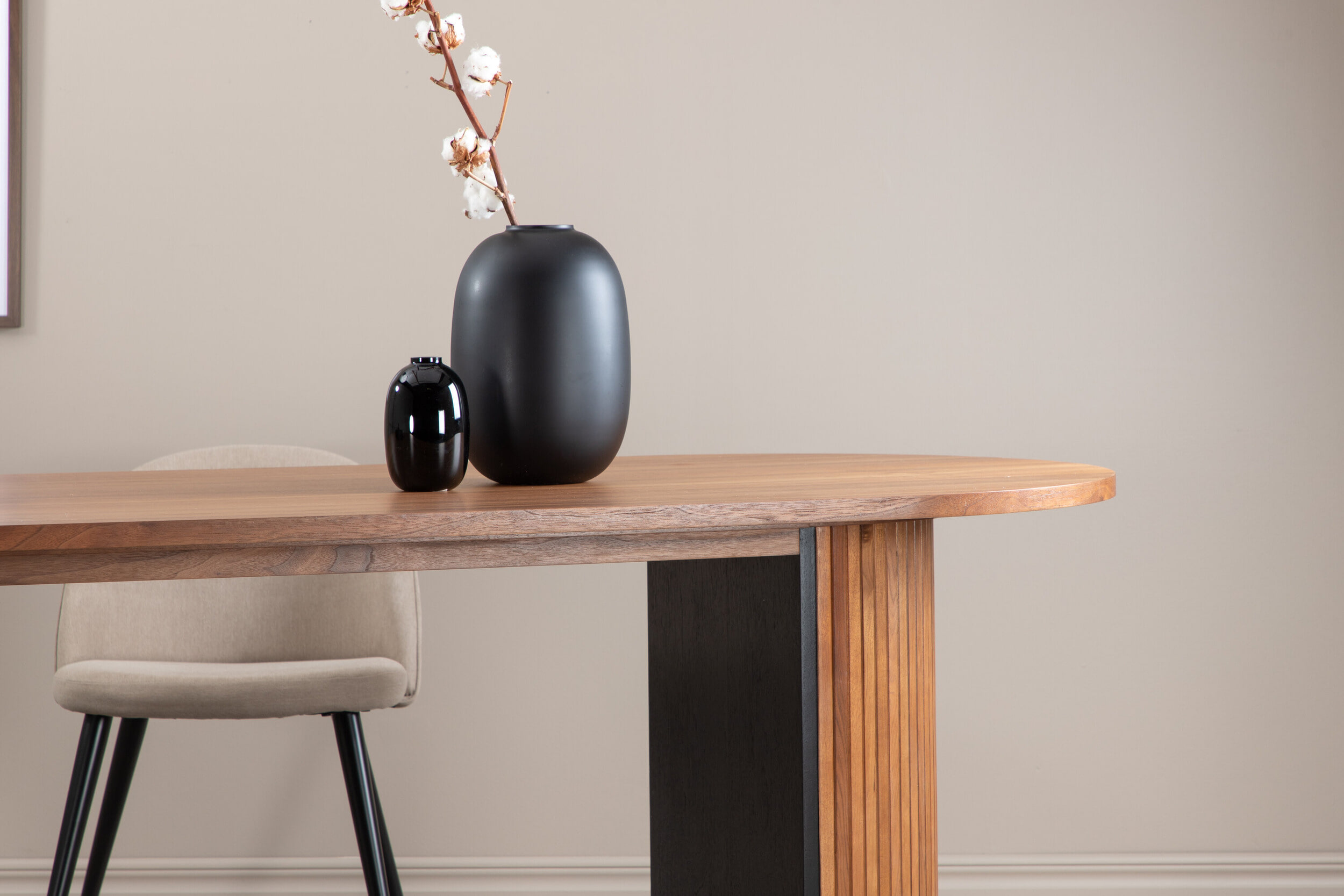 Nohr Deens Ovale Eettafel 'Fionna' 200 x 90cm, kleur Walnoot
