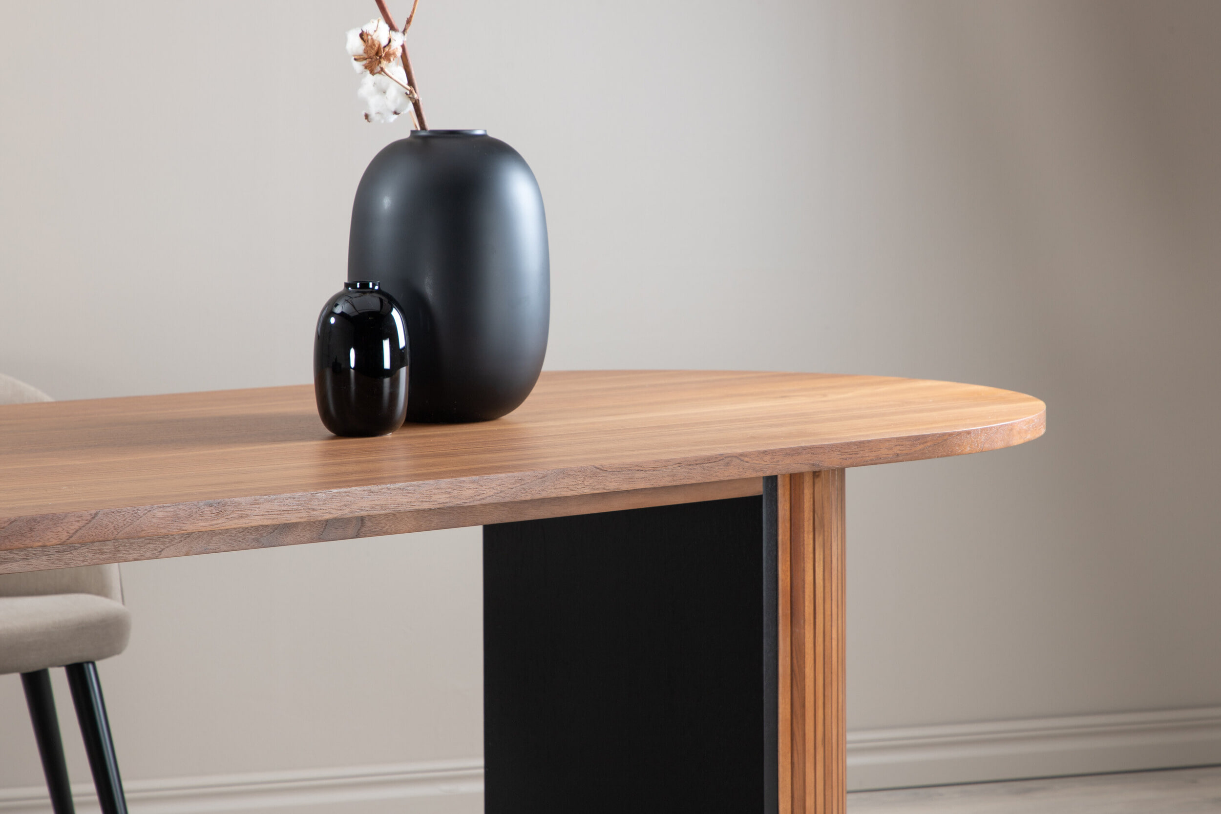 Nohr Deens Ovale Eettafel 'Fionna' 200 x 90cm, kleur Walnoot