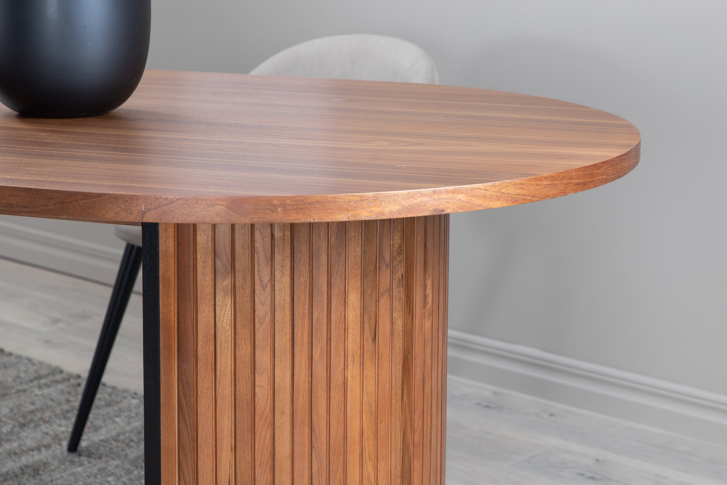 Nohr Deens Ovale Eettafel 'Fionna' 200 x 90cm, kleur Walnoot