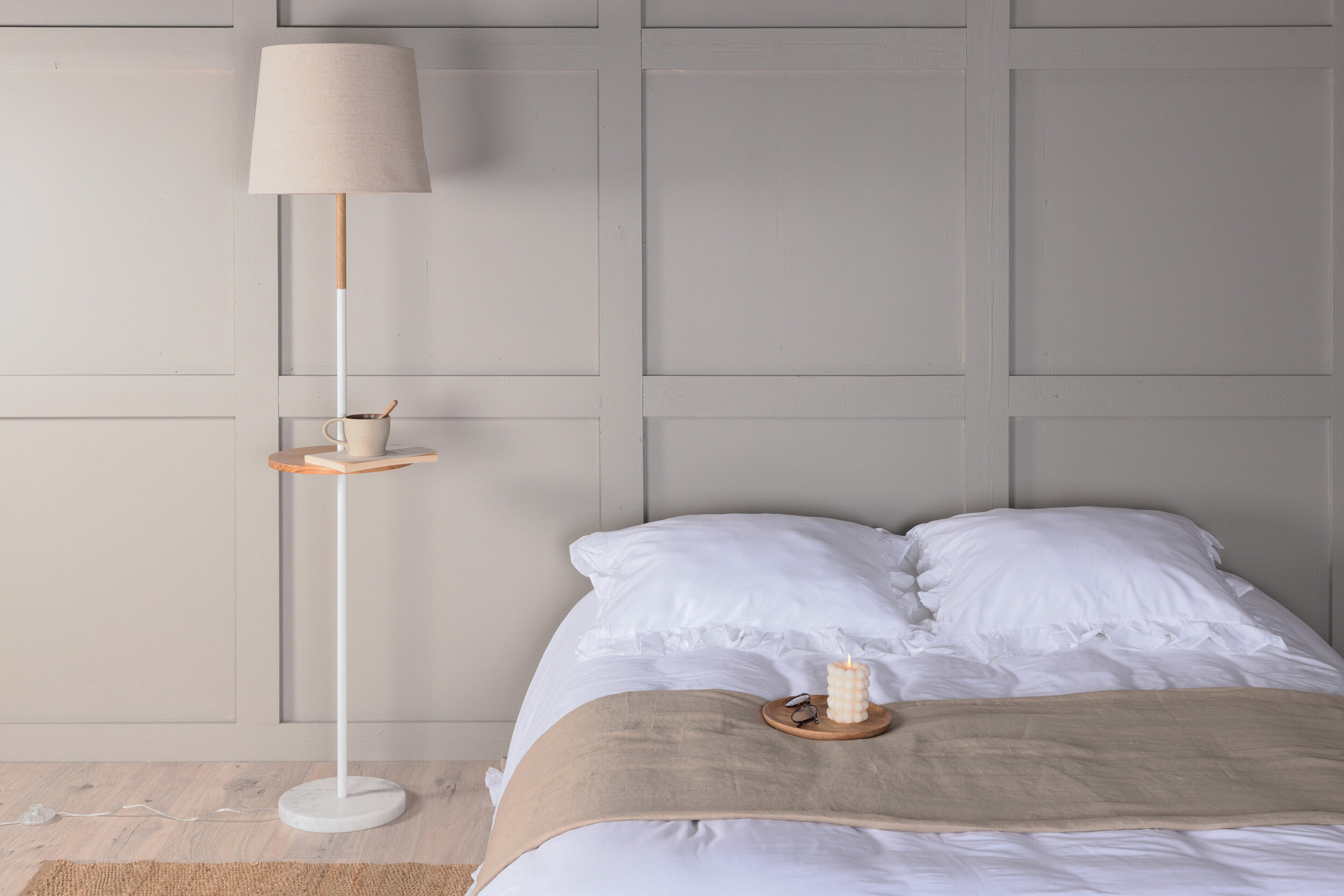 Nohr Vloerlamp Ama Met plankje, Linnenlook, 165cm - WIT