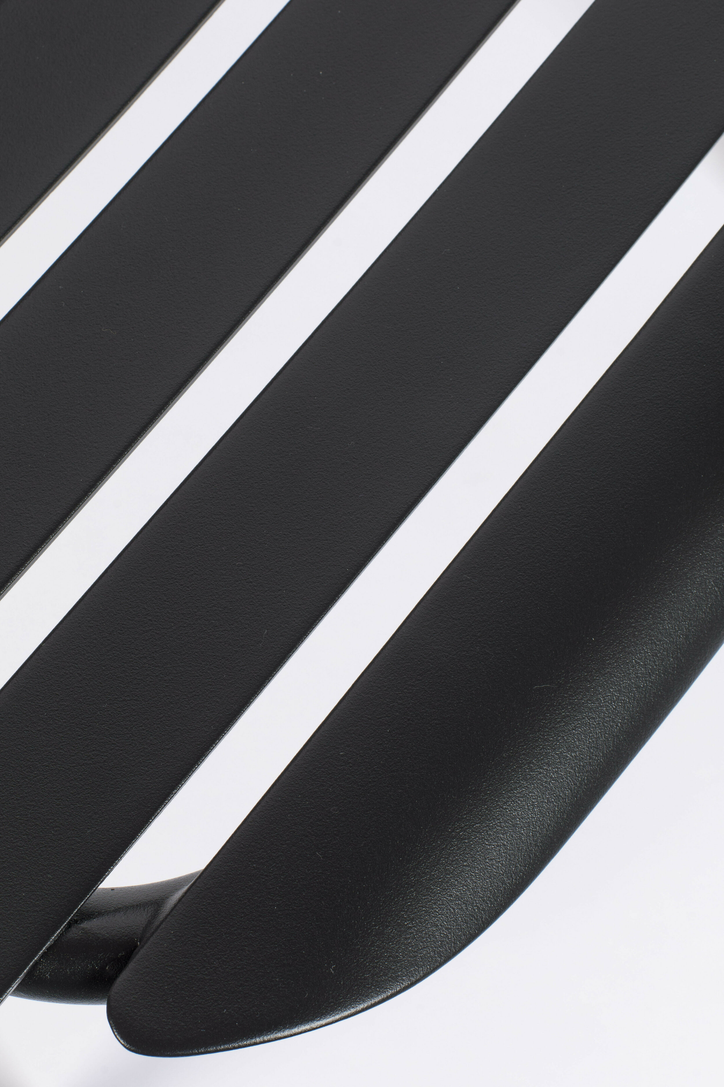 Zuiver Tuinstoel 'Vondel' Met armleuning, Aluminium, kleur Zwart