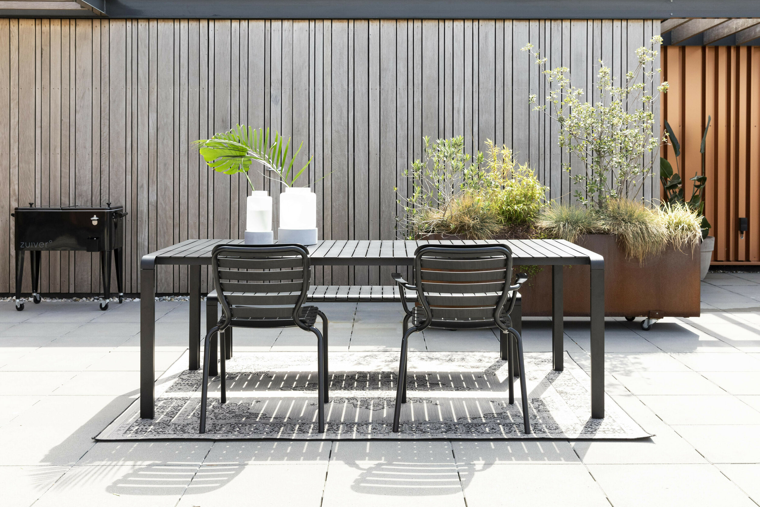 Zuiver Tuinstoel 'Vondel' Met armleuning, Aluminium, kleur Zwart