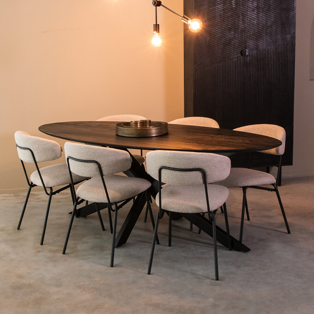 LABEL51 Ovale Eettafel James Mangohout, 210 x 100cm - Zwart