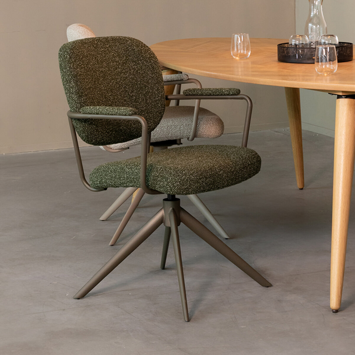 LABEL51 Draaibare Eetkamerstoel 'Basel' Bouclé, kleur Forest