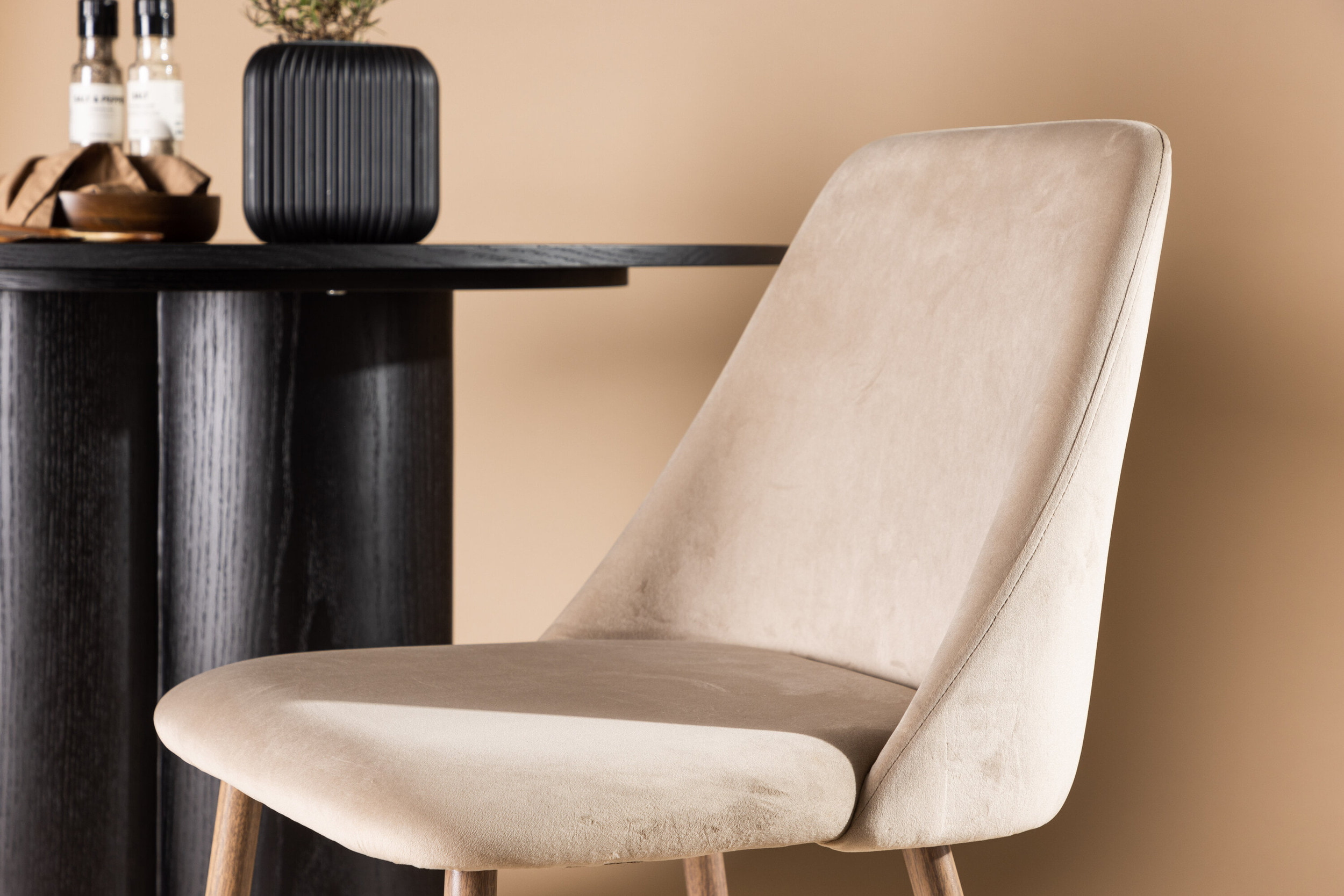 Nohr Eetkamerstoel 'Denon' Velvet, kleur Bruin