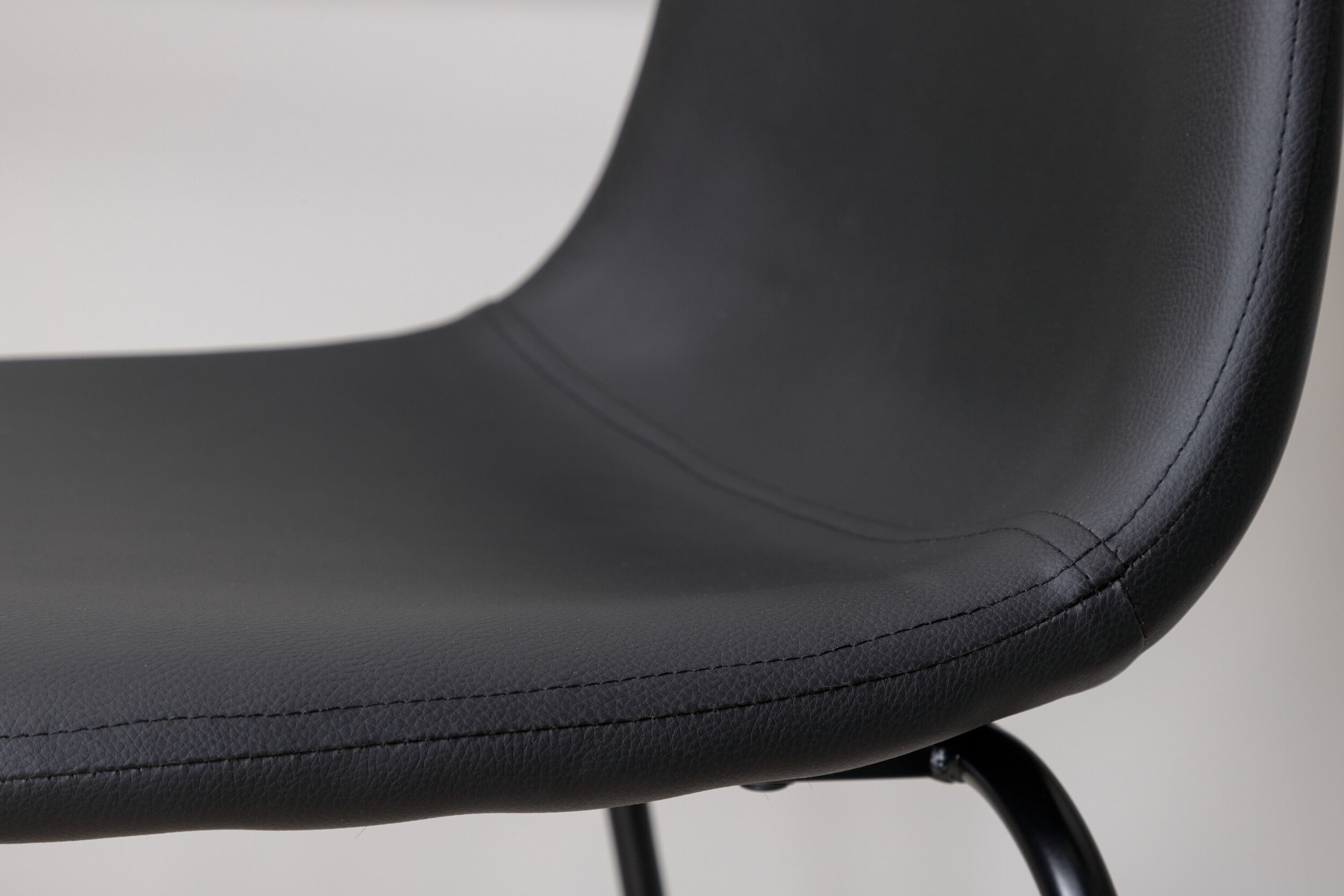 Nohr Barkruk 'Austina' Lederlook, kleur Zwart (zithoogte 77cm)