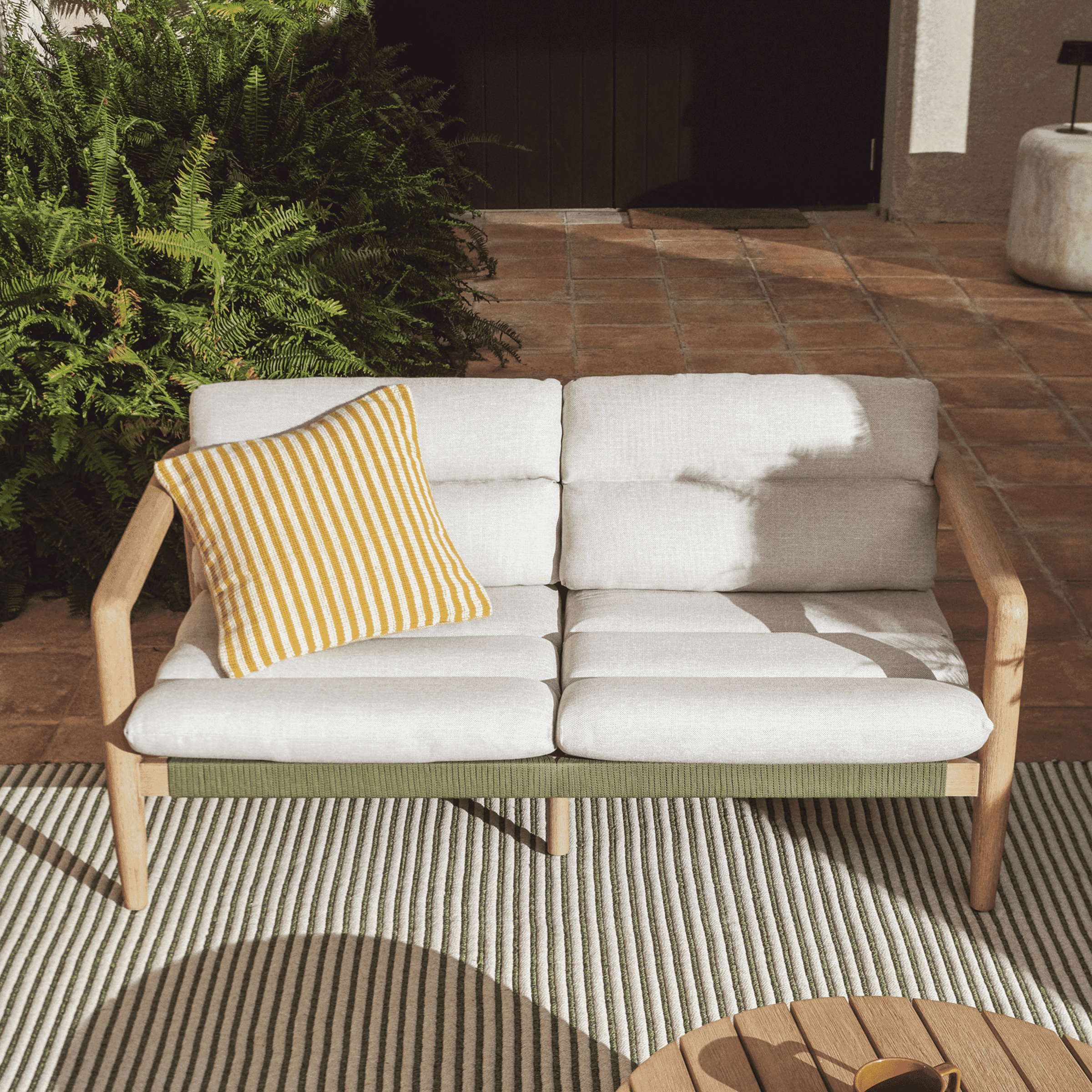 Kave Home 2-zits Tuinbank 'Menfi' Acaciahout en touw, 136cm