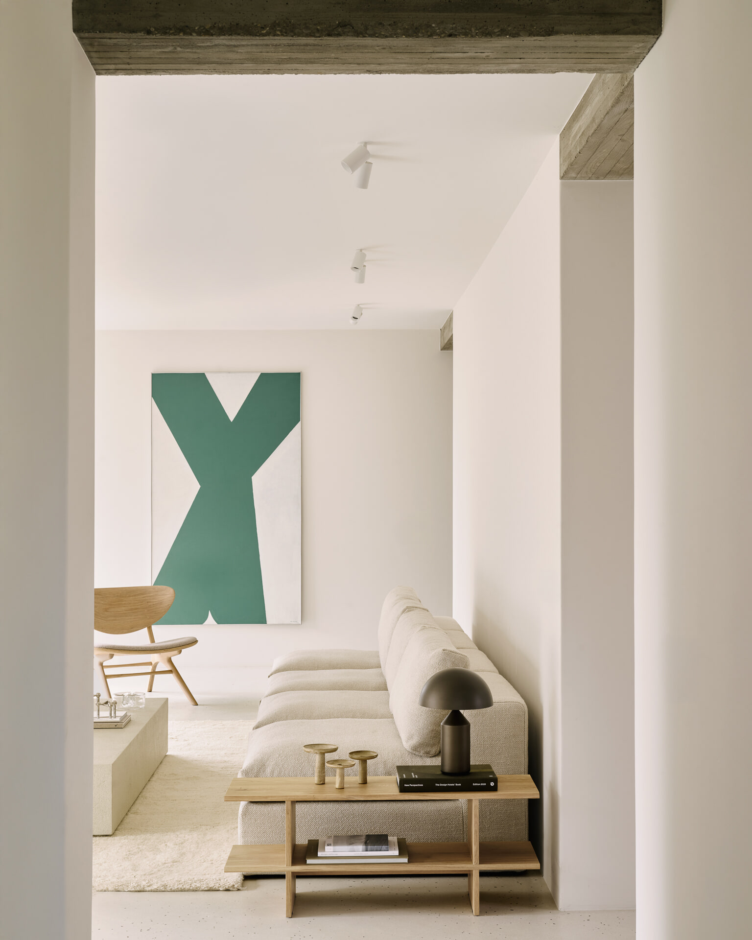 Ethnicraft Sidetable 'Kabuki' Geolied Eikenhout, 103cm, kleur Naturel