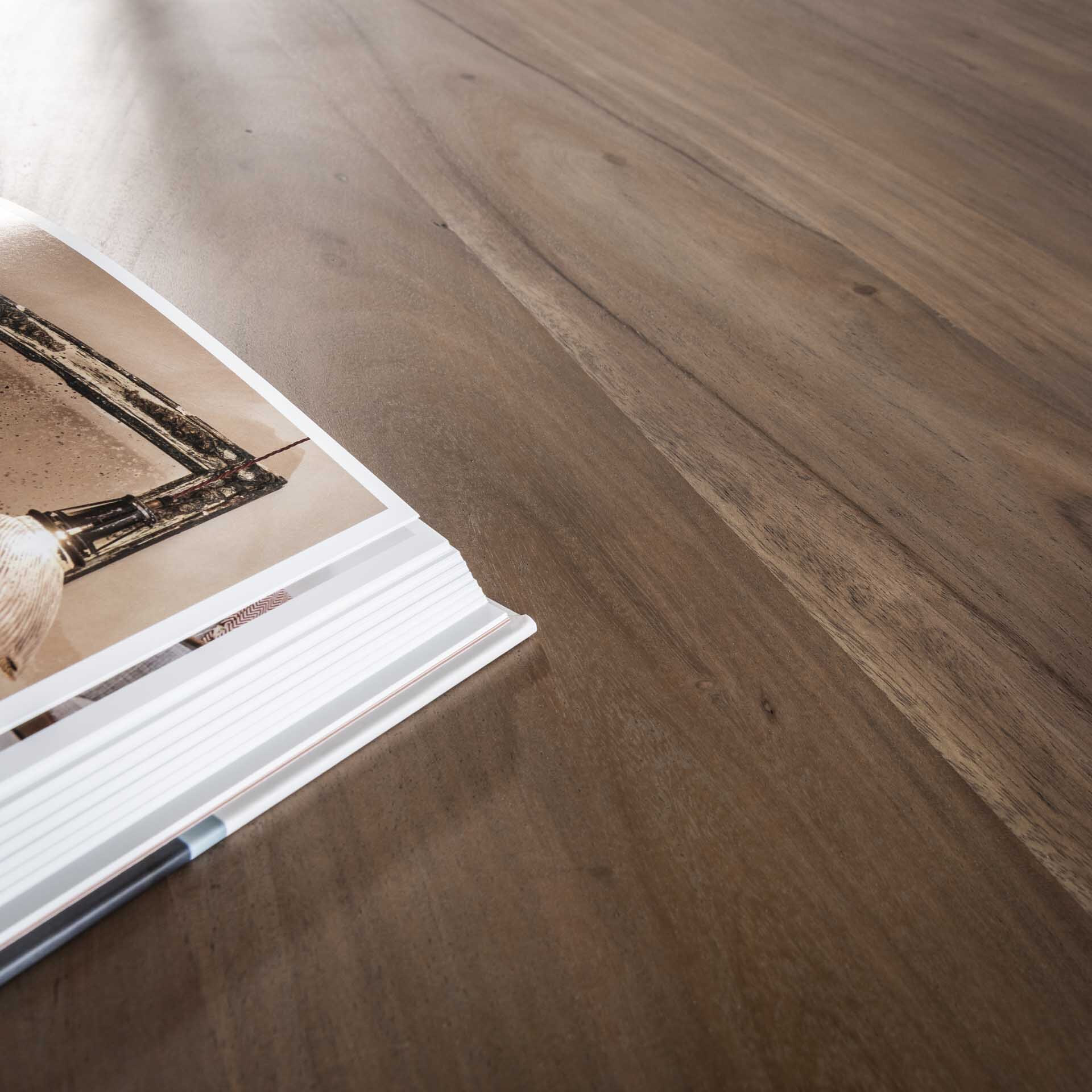 LifestyleFurn Organische Eettafel 'Cortina' Acaciahout, 244 x 165cm